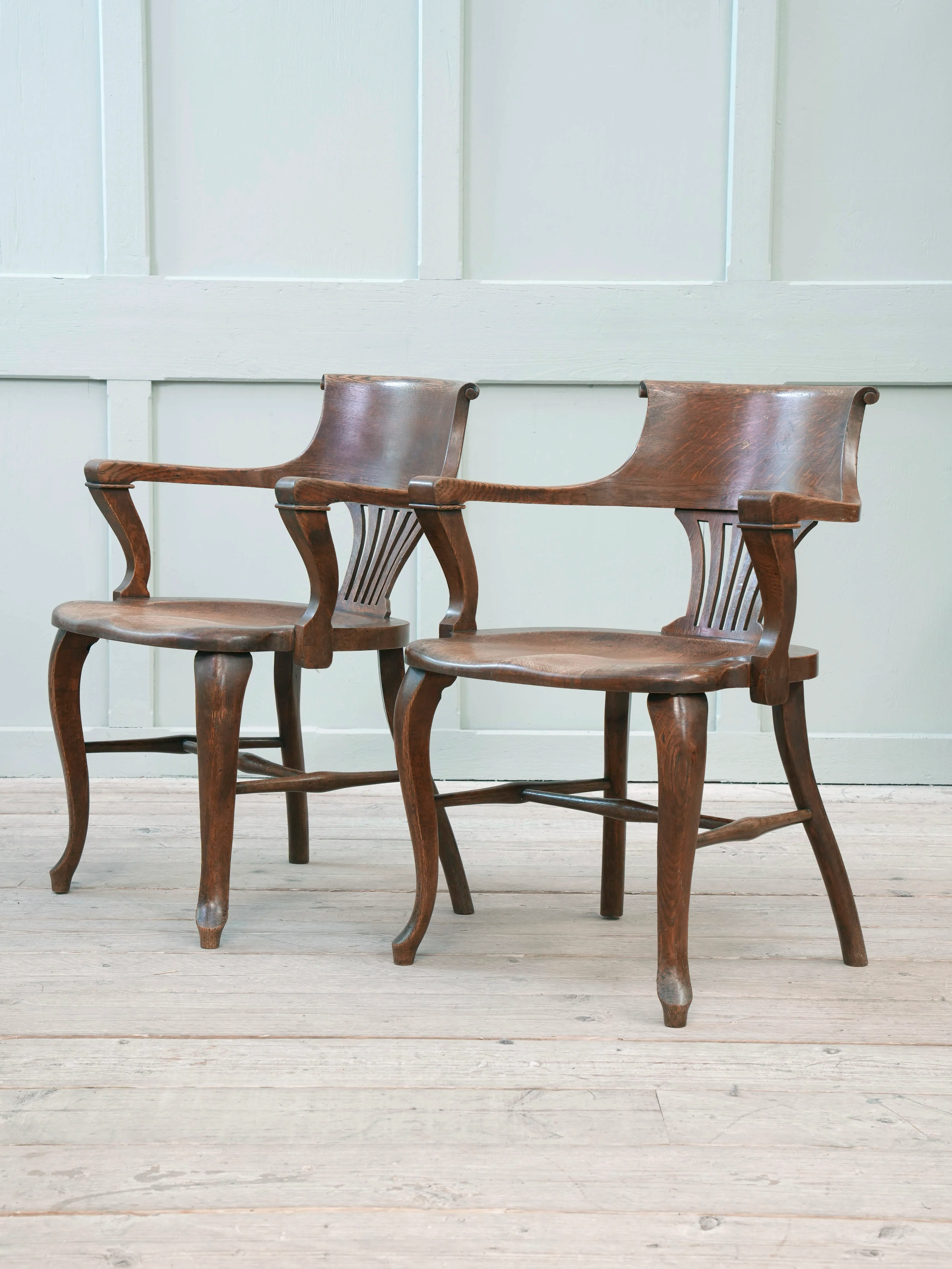A Pair of 1920s Oak Desk Chairs - Image 2