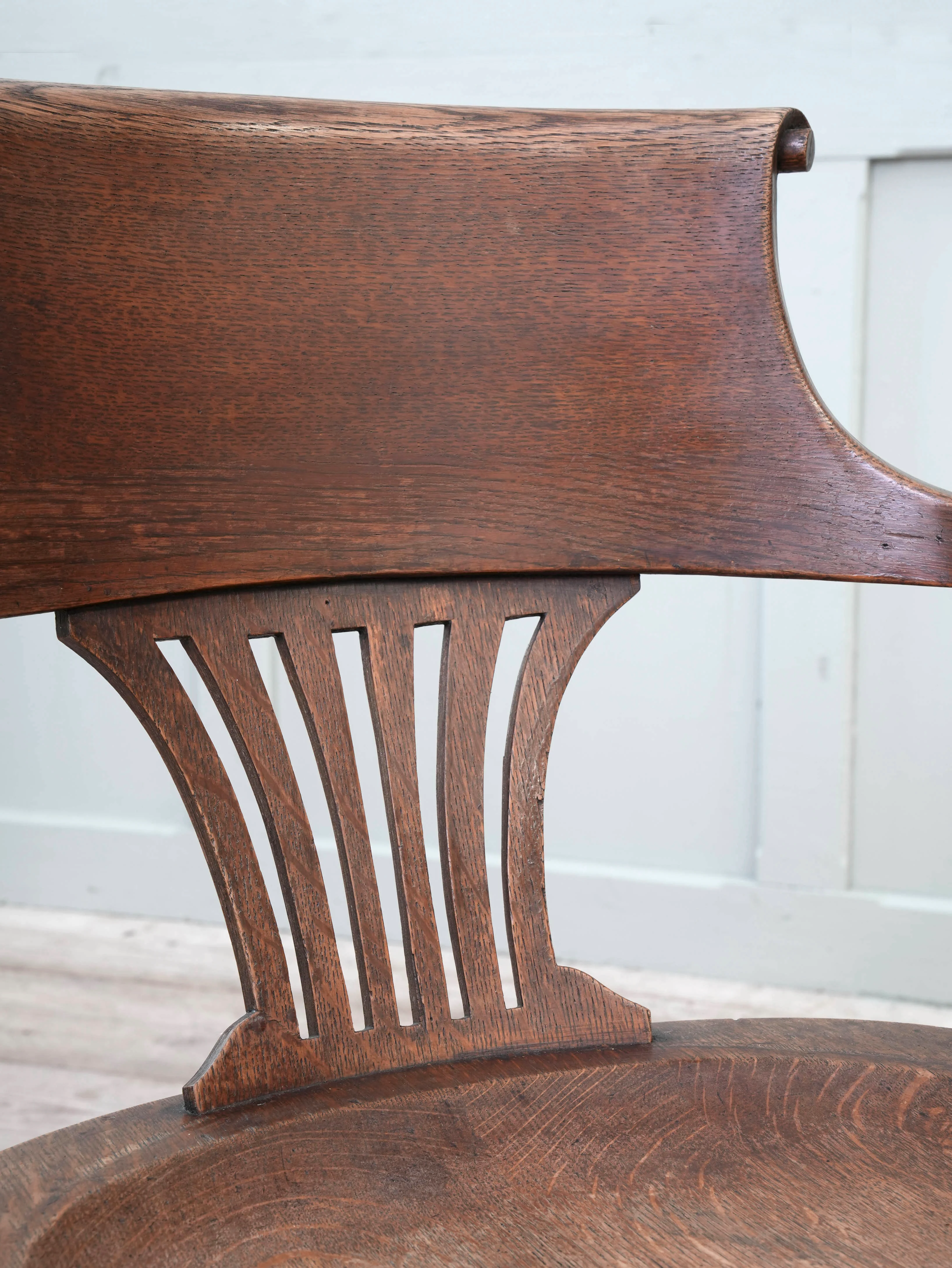 A Pair of 1920s Oak Desk Chairs - Image 8