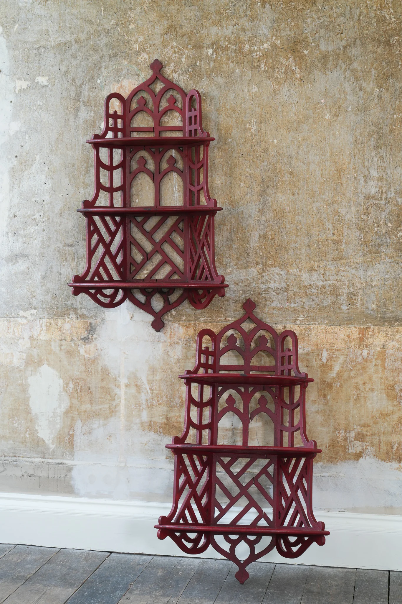 A Pair of Chinese Chippendale Hanging Shelves - Image 17