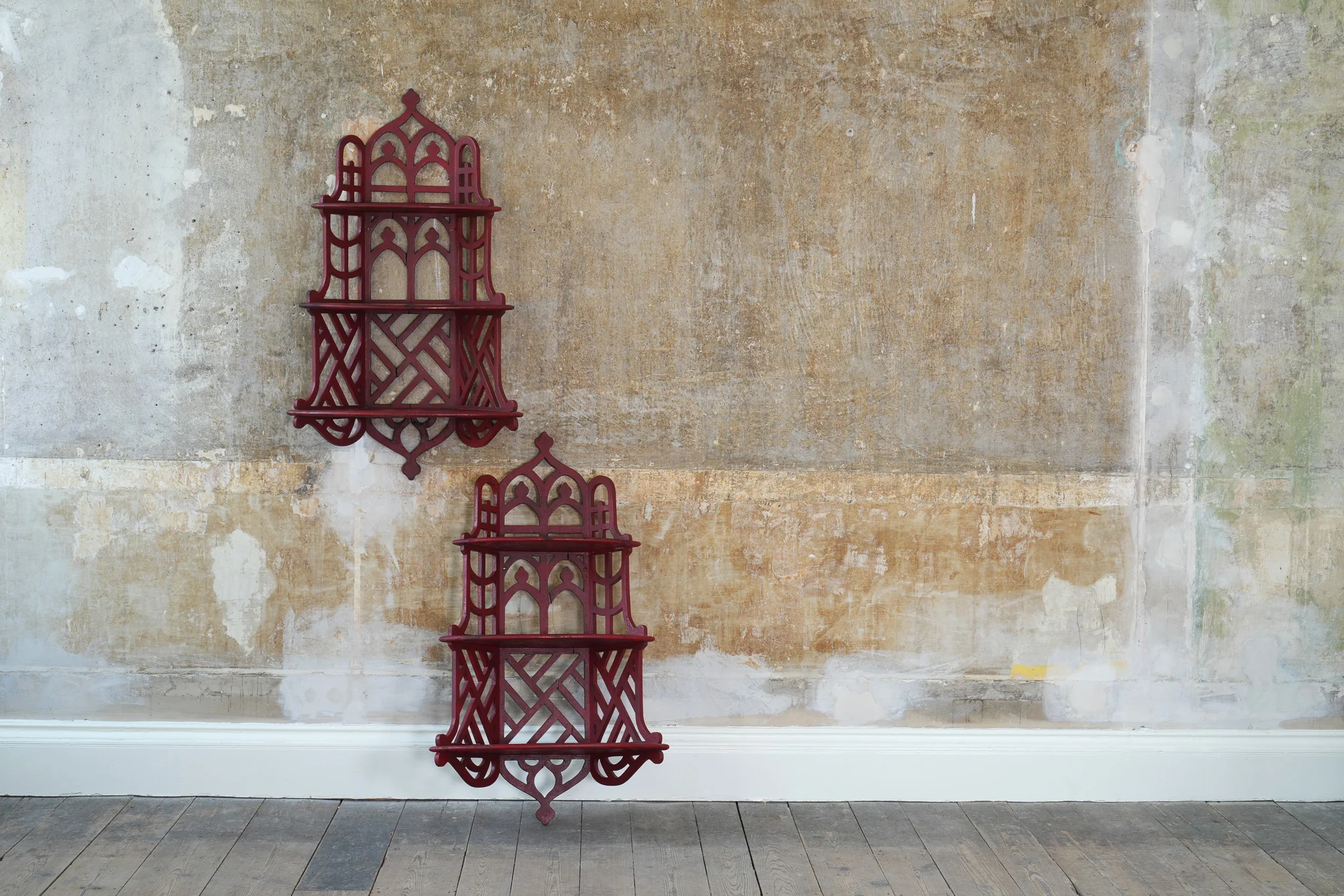 A Pair of Chinese Chippendale Hanging Shelves - Image 18