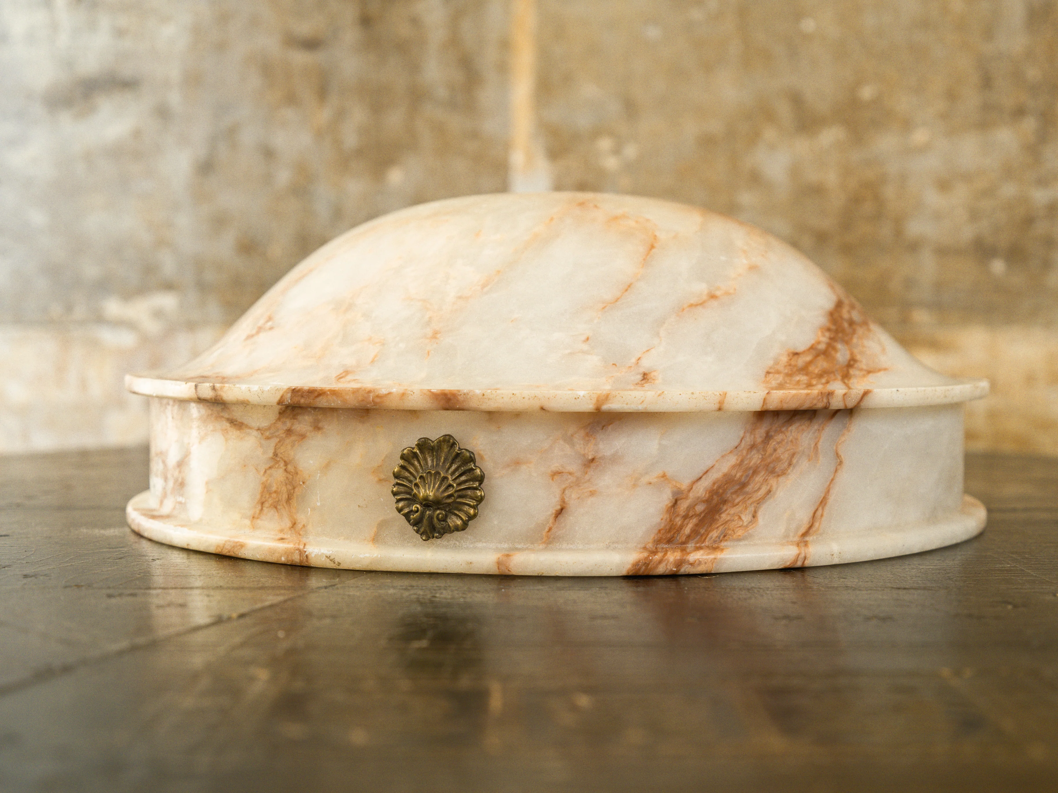 An Early 20th Century Alabaster Dish Light - Image 13