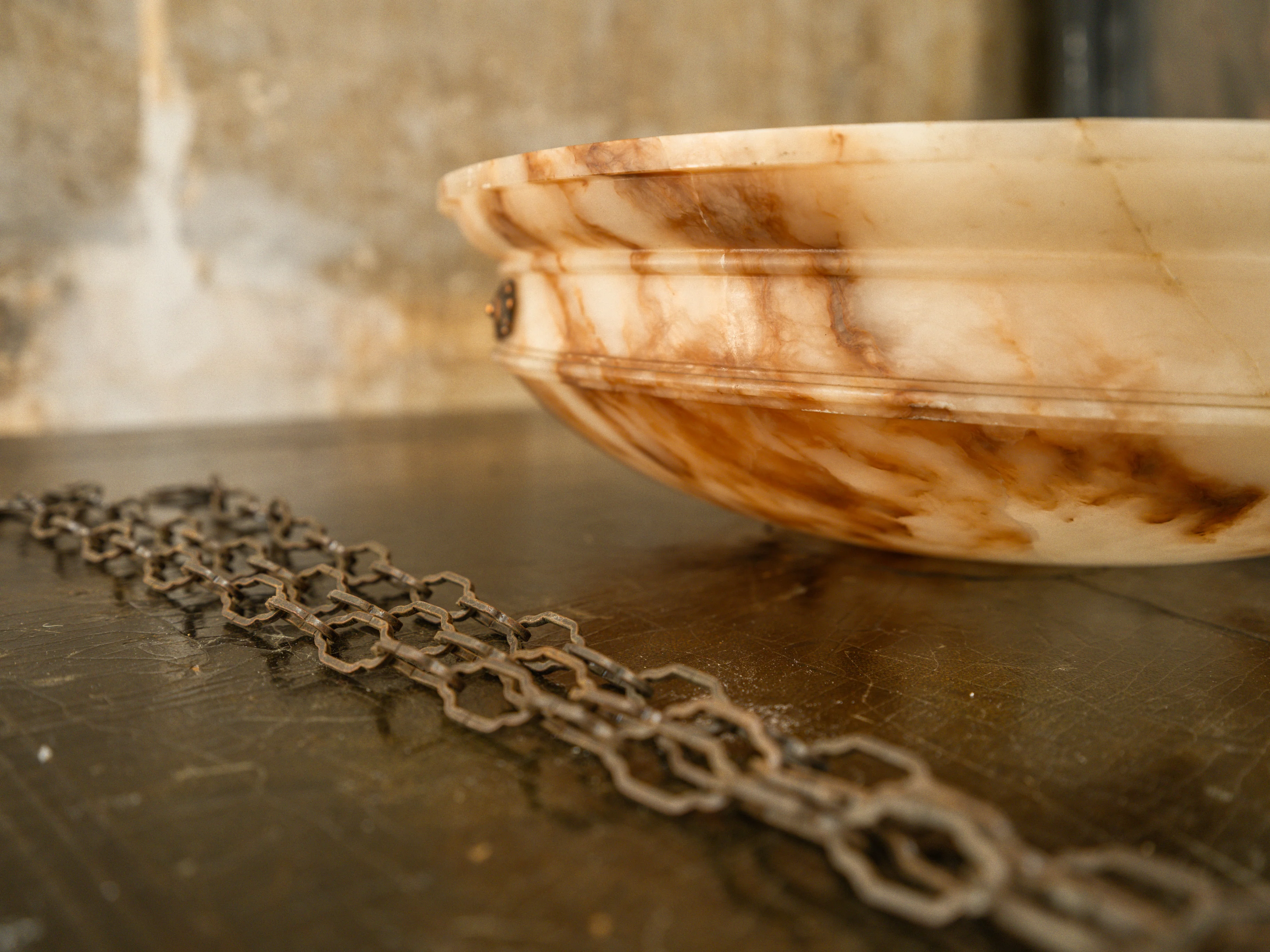 An Alabaster Dish Light - Image 4