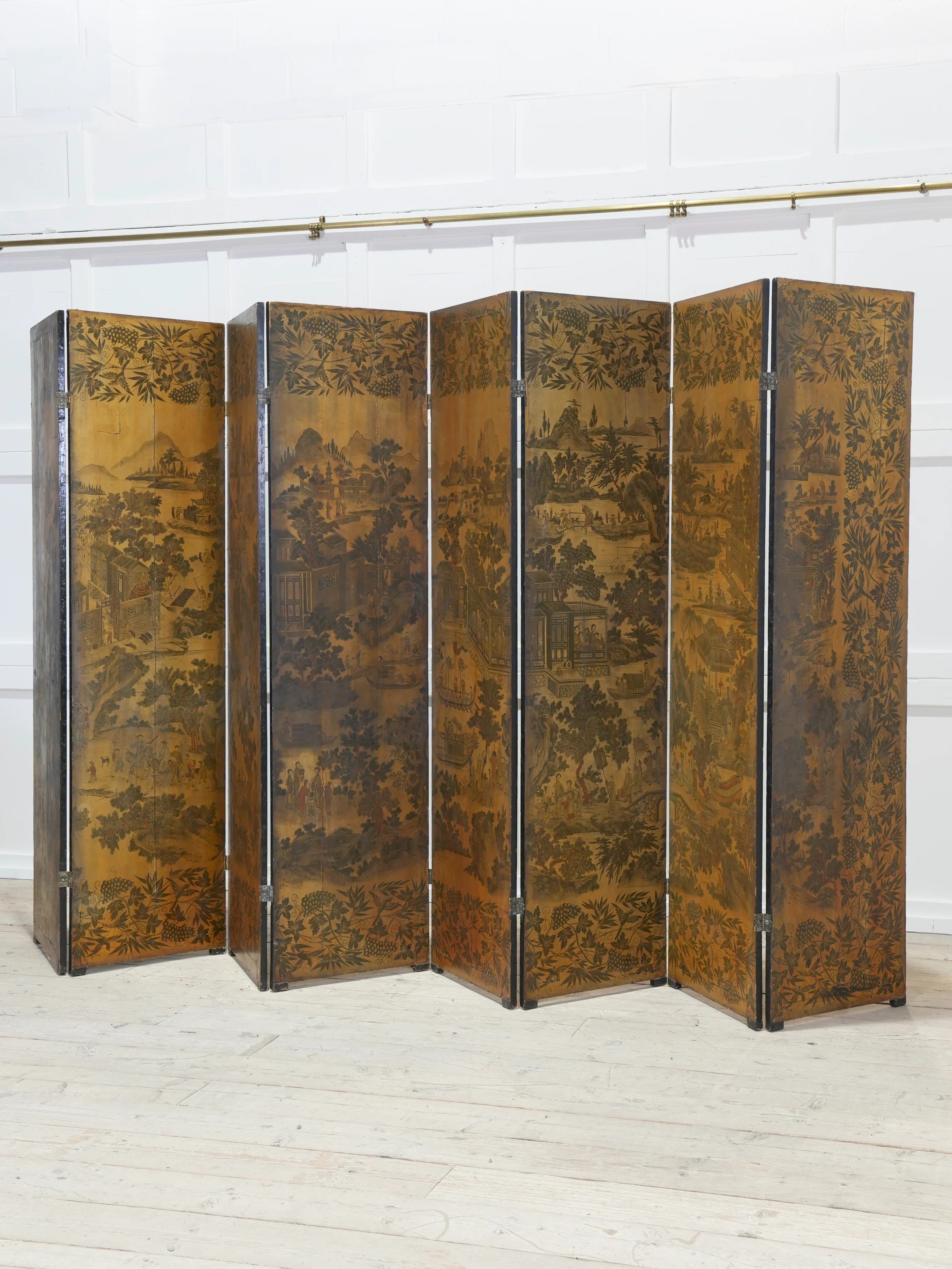 A Regency Eight-Fold Lacquered Room Screen - Image 20