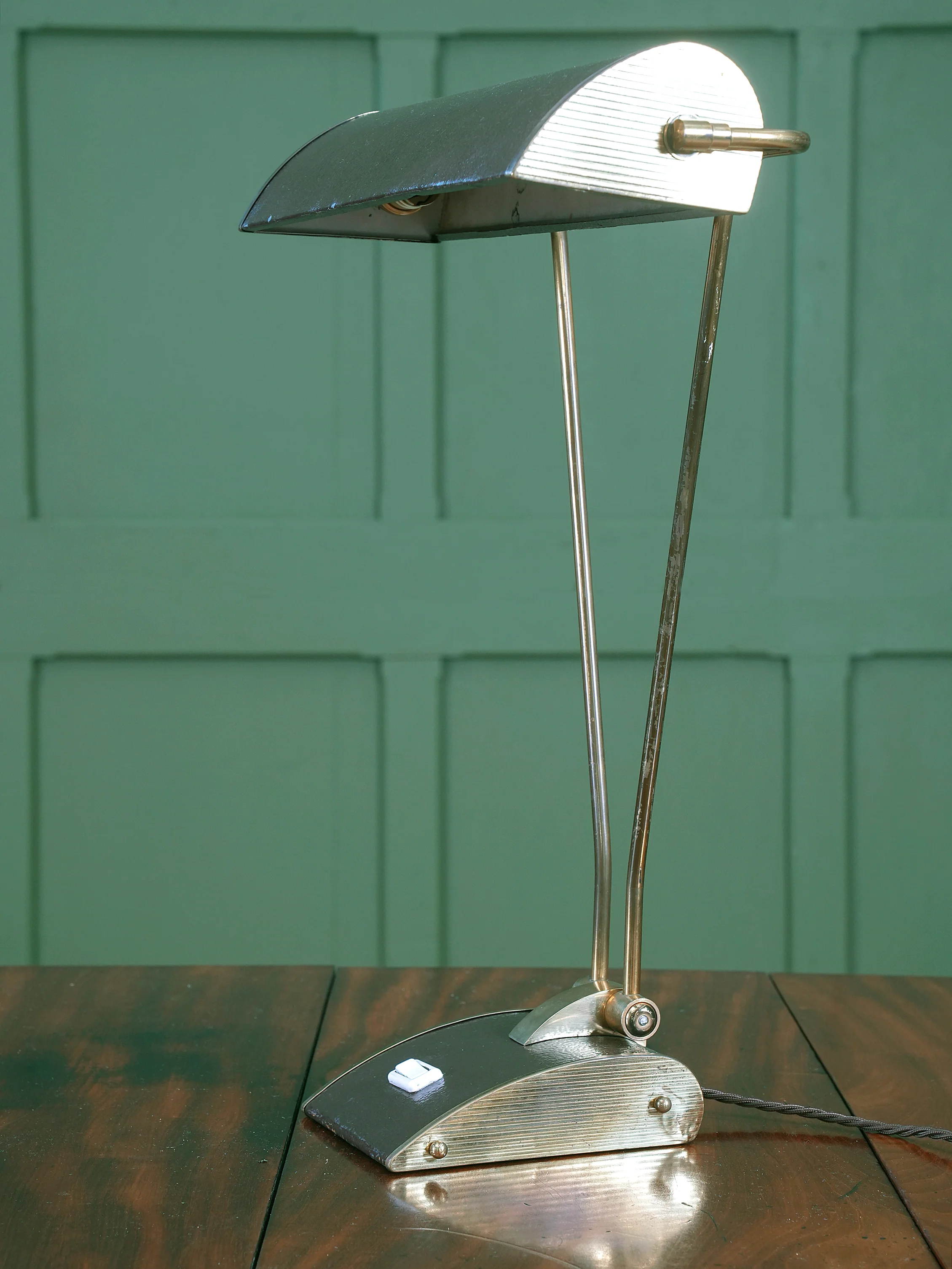 An Eileen Gray Desk Lamp - Image 4