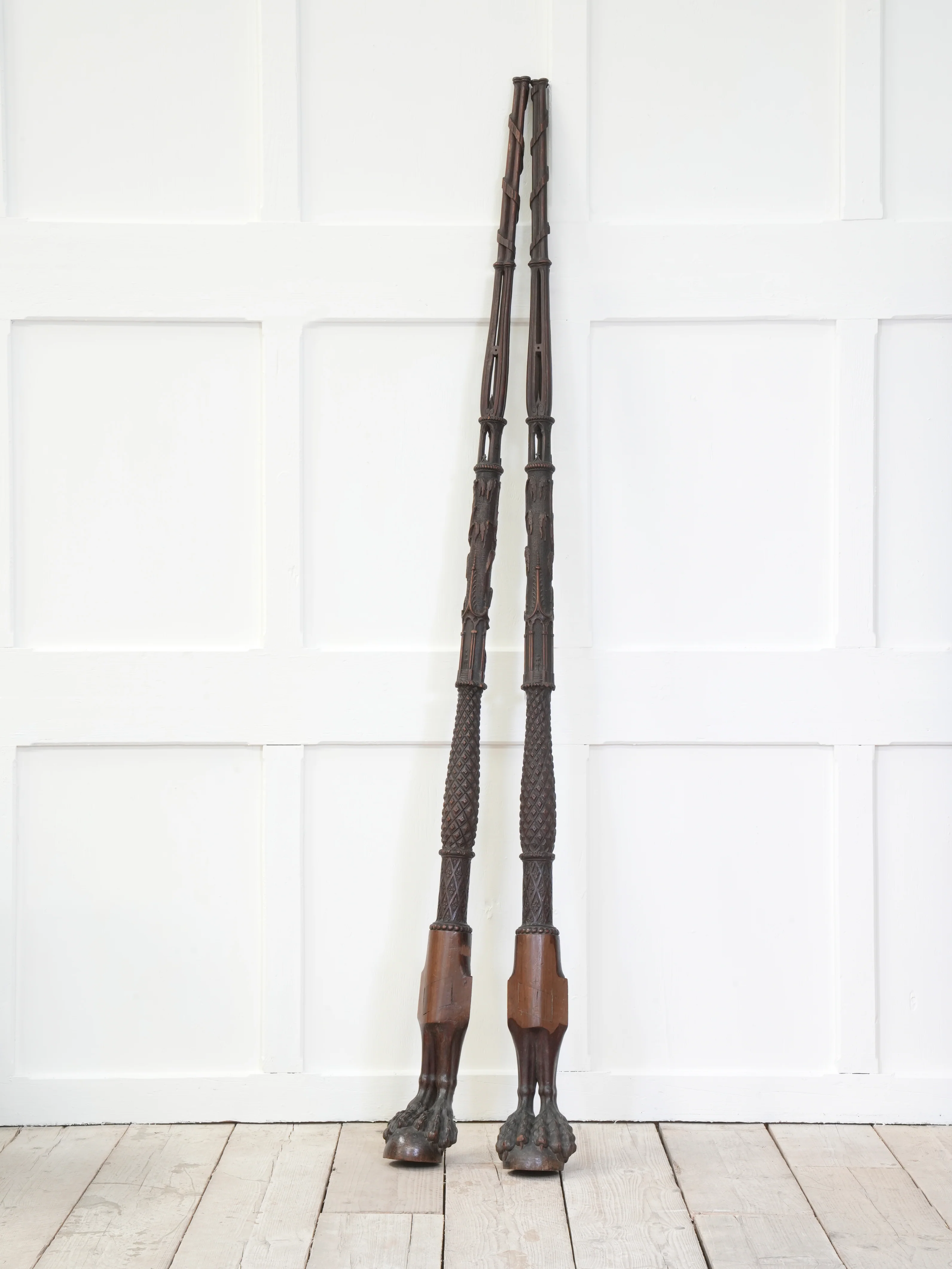 An Outstanding Pair of 18th Century Mahogany Bedposts - Image 2
