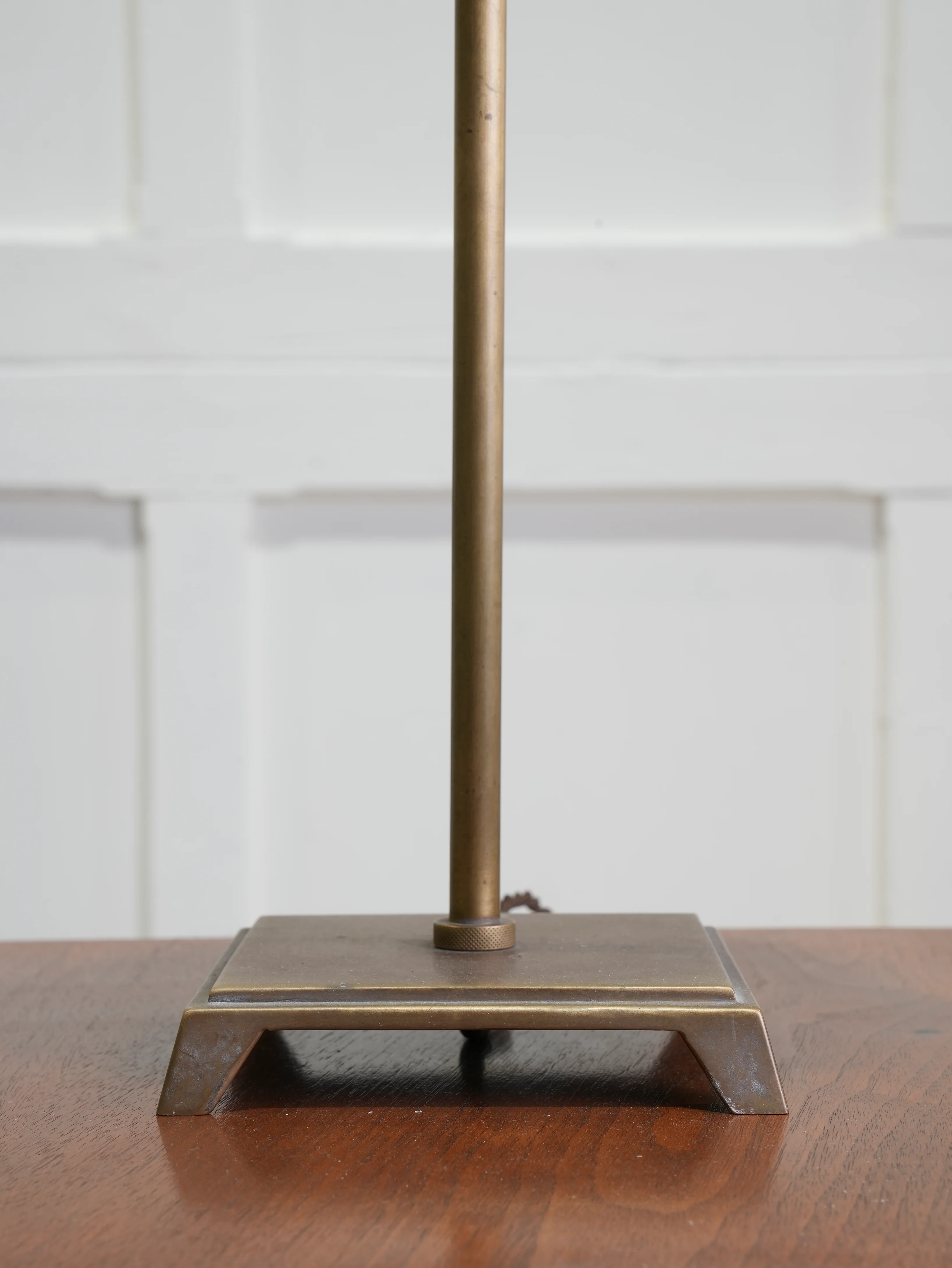 A Modernist Table Lamp - Image 8