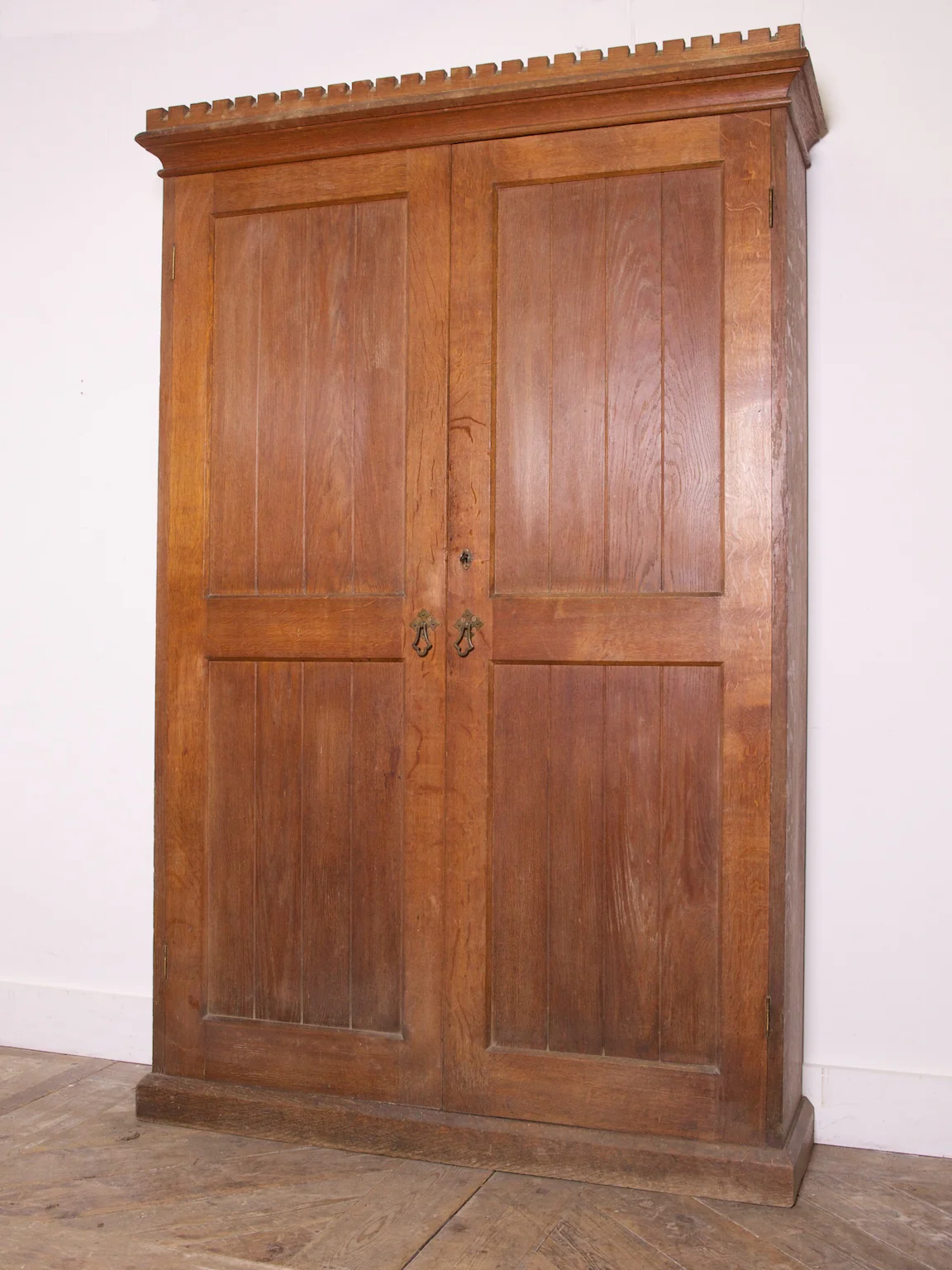 Vestment Cupboard - Image 10