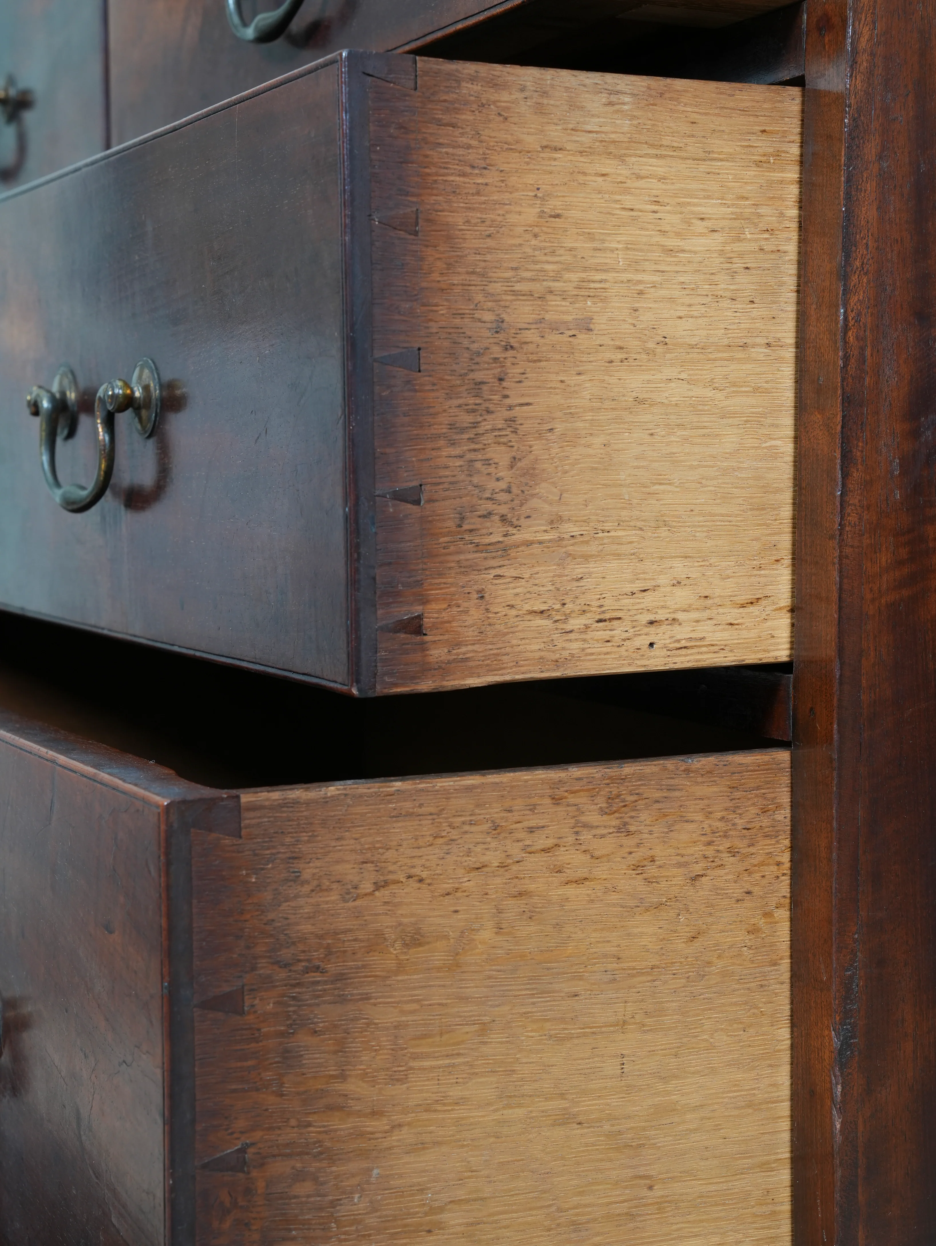 A Early 19th Century Mahogany Chest of Drawers - Image 5