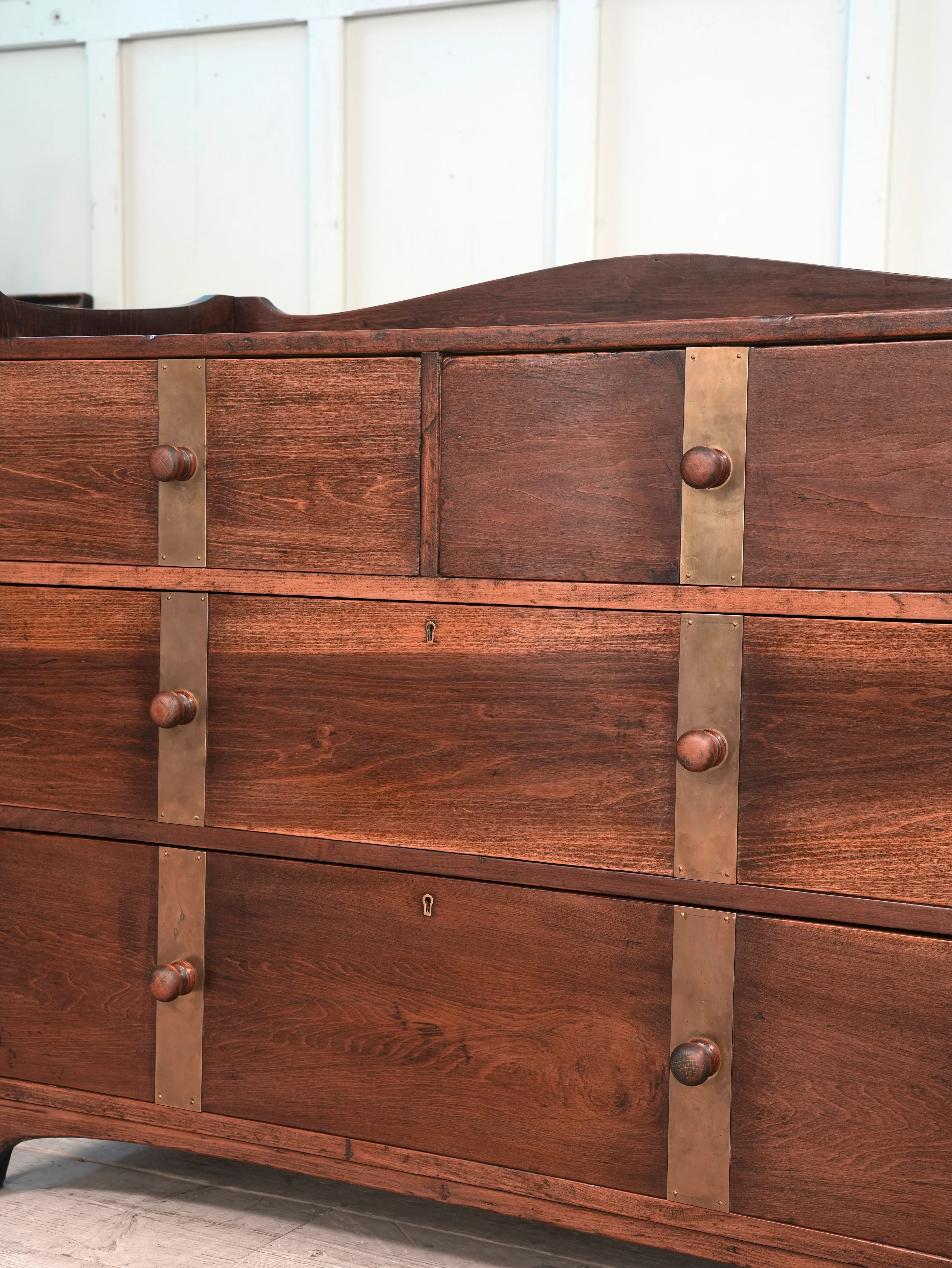 Early 20th Century English Chest of Drawers - Image 9
