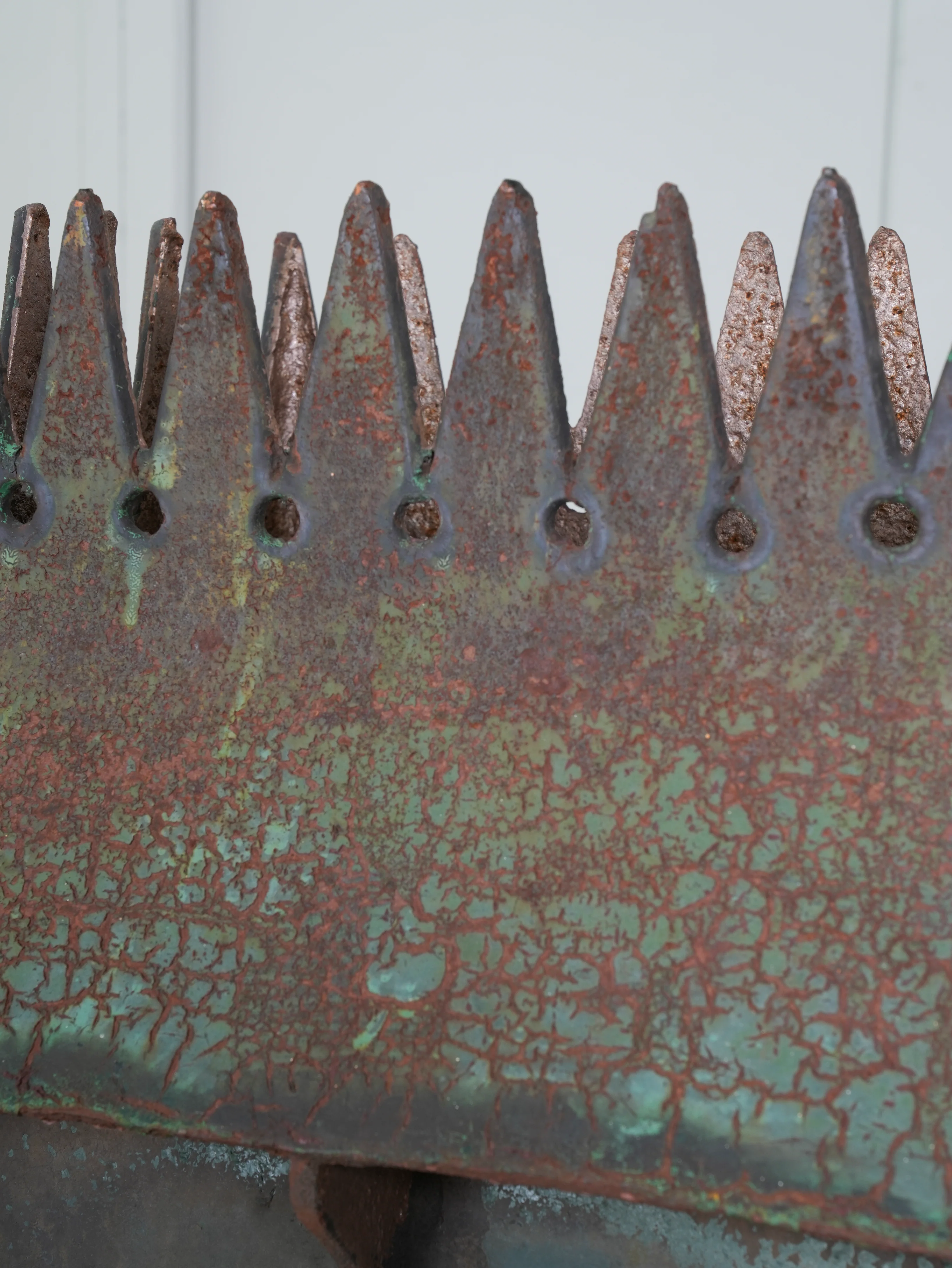 A 19th Century Cast Iron Chimney Vent - Image 3