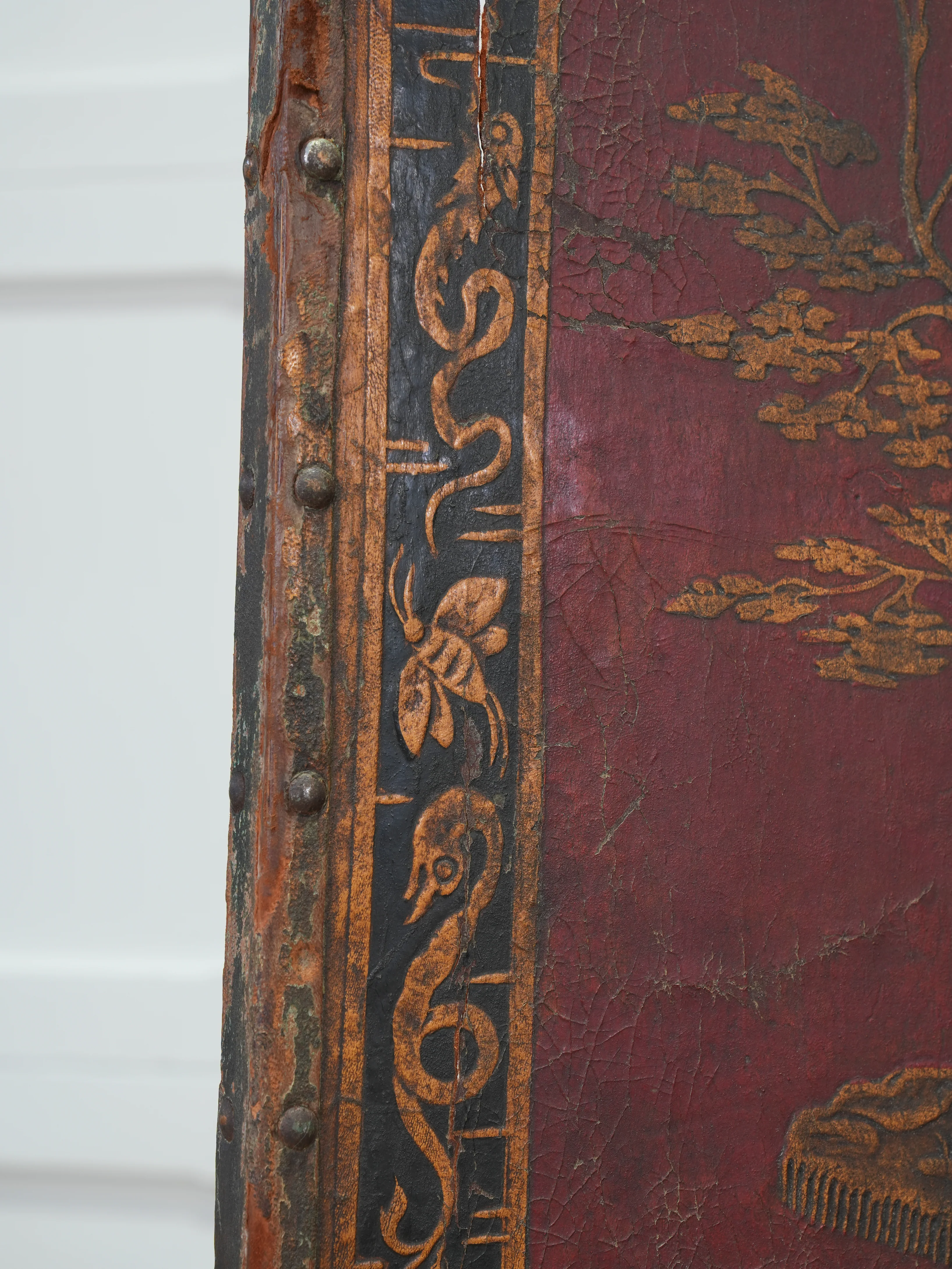 A 19th Century Leather Chinoiserie Room Screen - Image 12