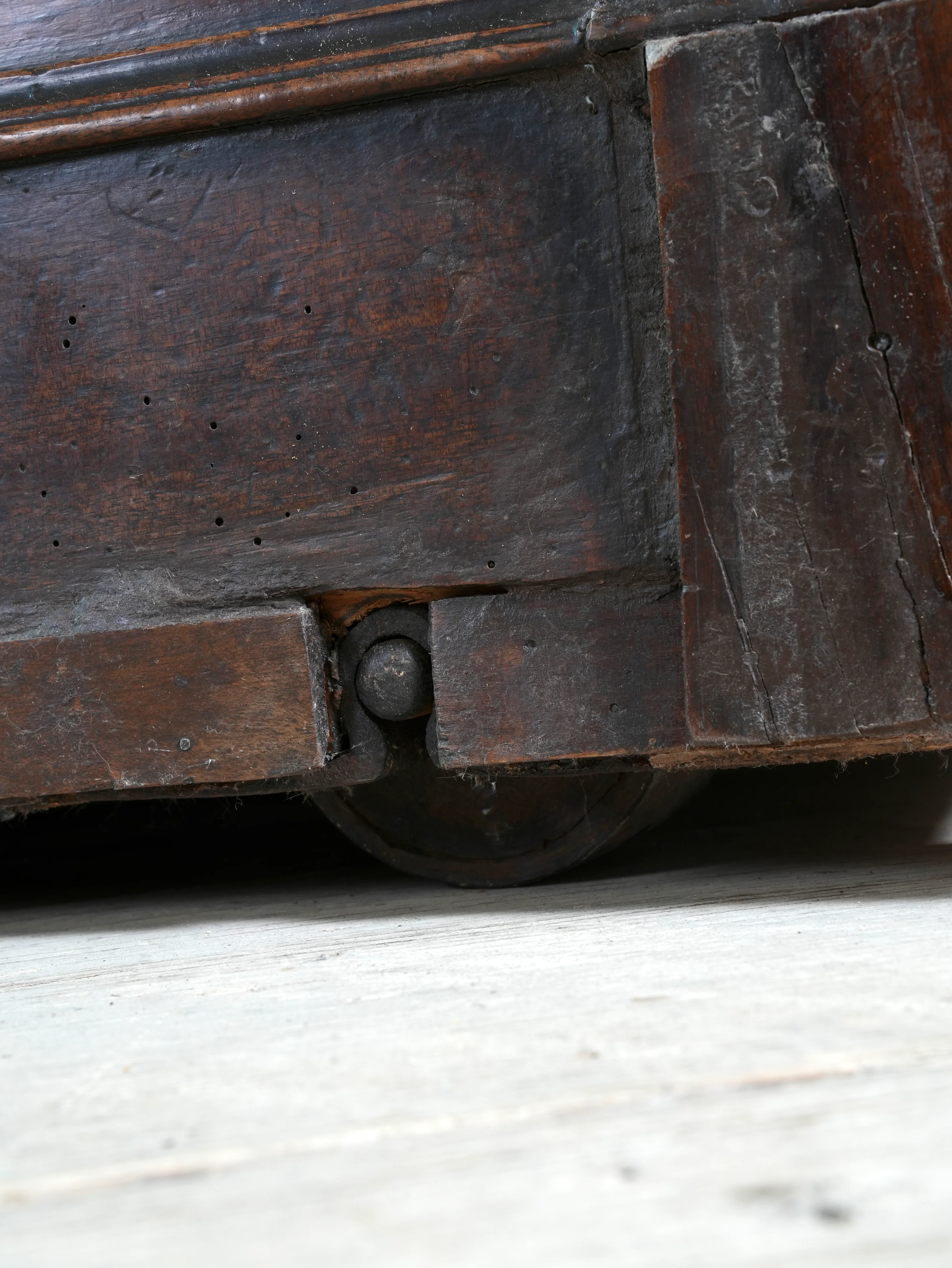 A 19th Century Italian Shop Counter - Image 25