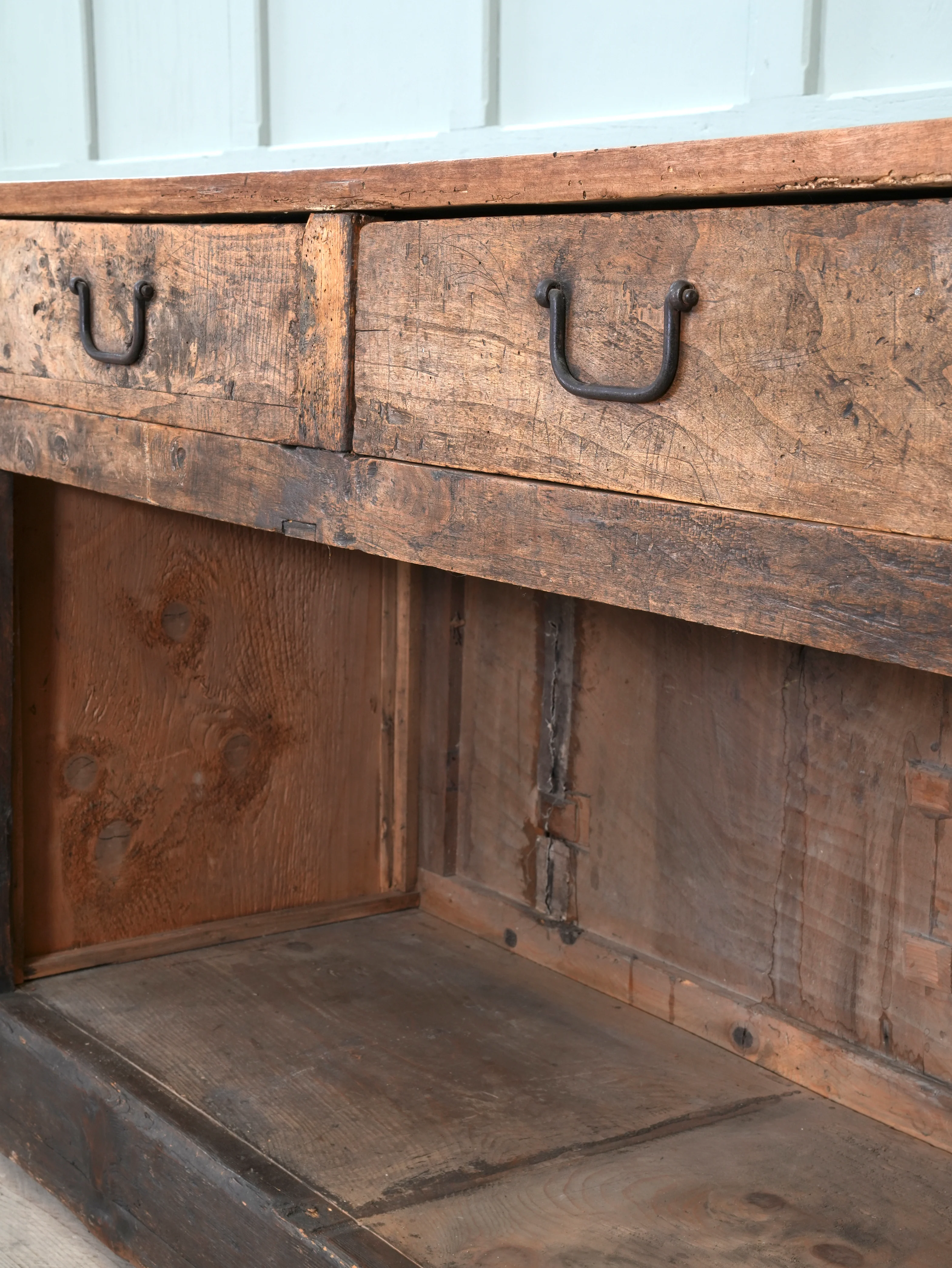 A 19th Century Italian Shop Counter - Image 8