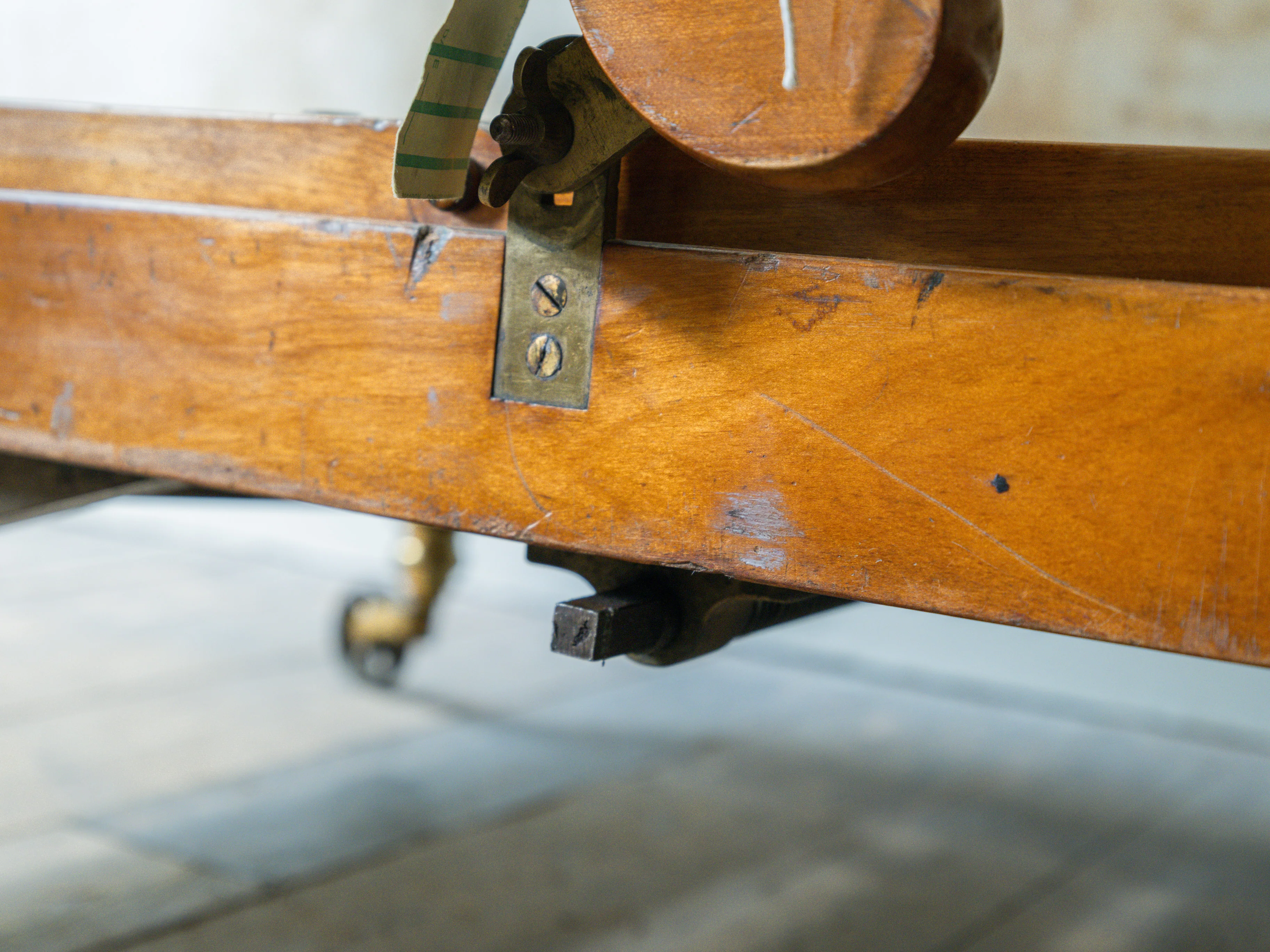 A Large 19th Century Bespoke Day Bed - Image 21