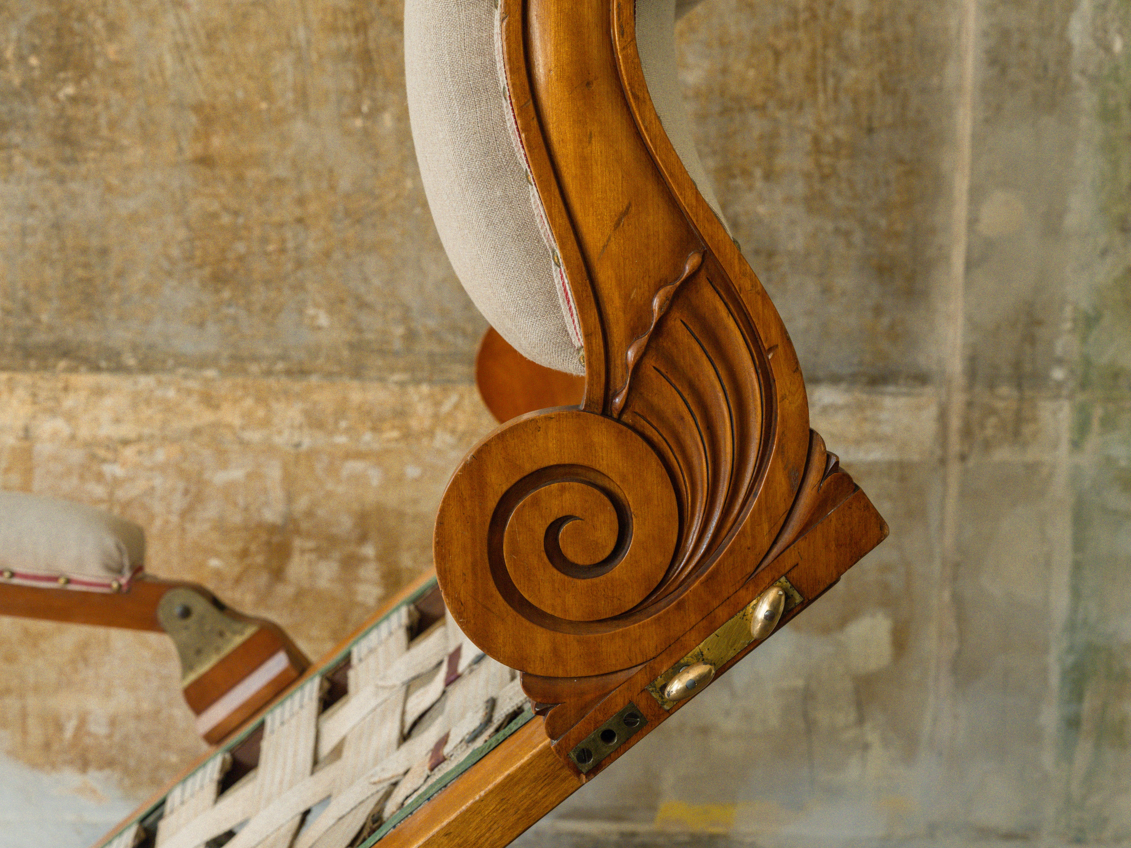 A Large 19th Century Bespoke Day Bed - Image 7