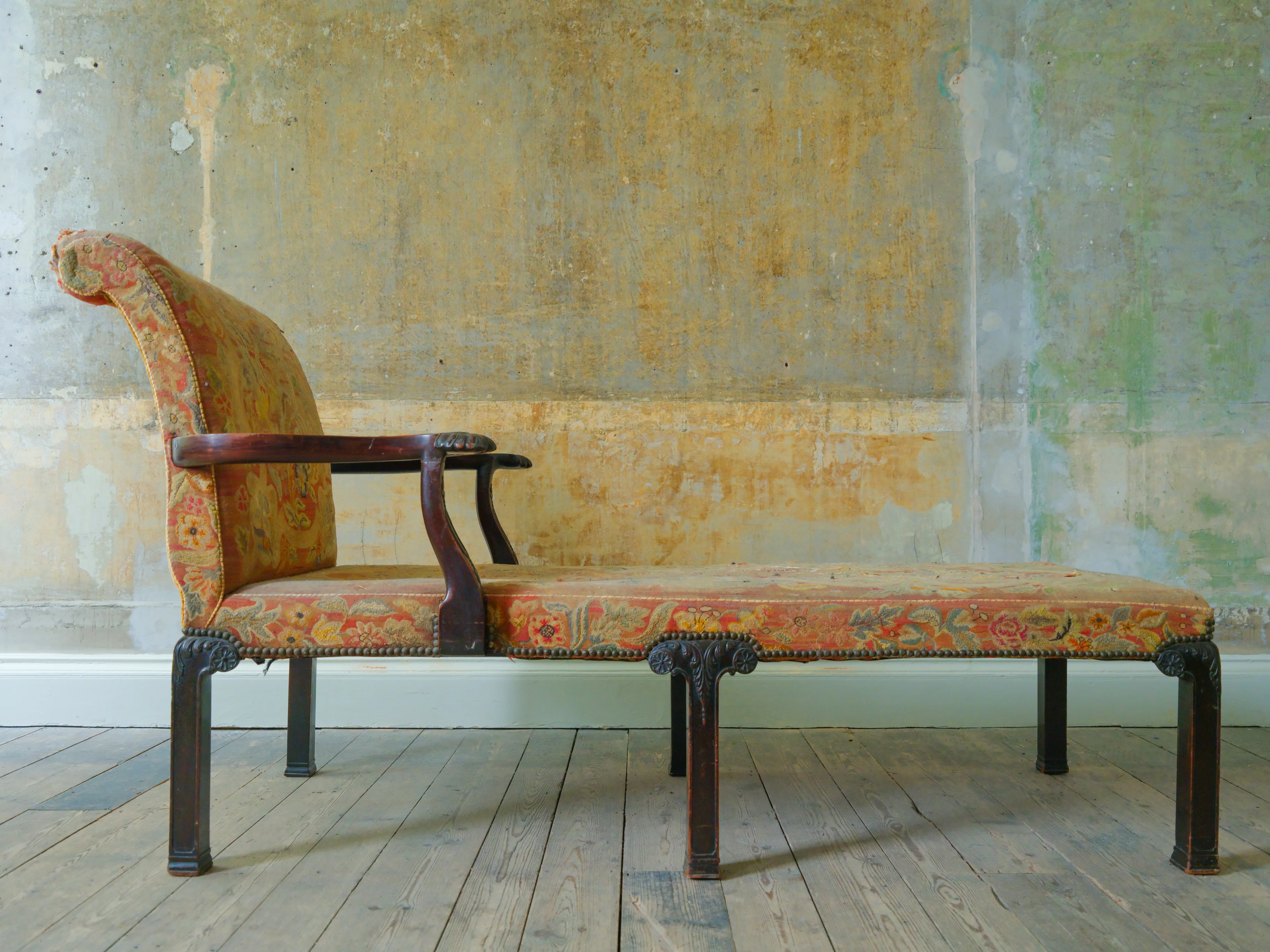 A Mid 18th Century Irish Day Bed - Image 3