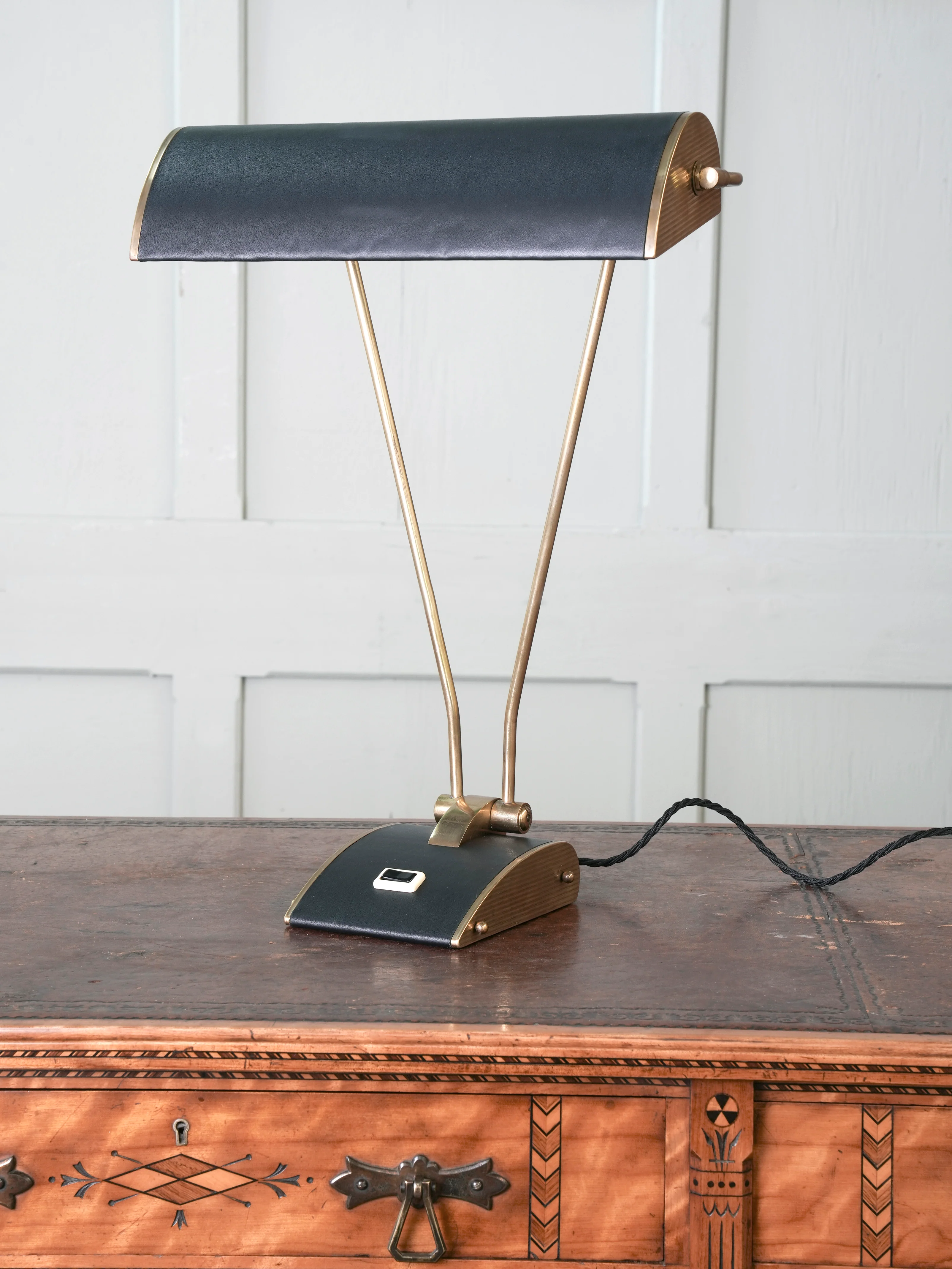 An Eileen Gray Desk Lamp - Image 3