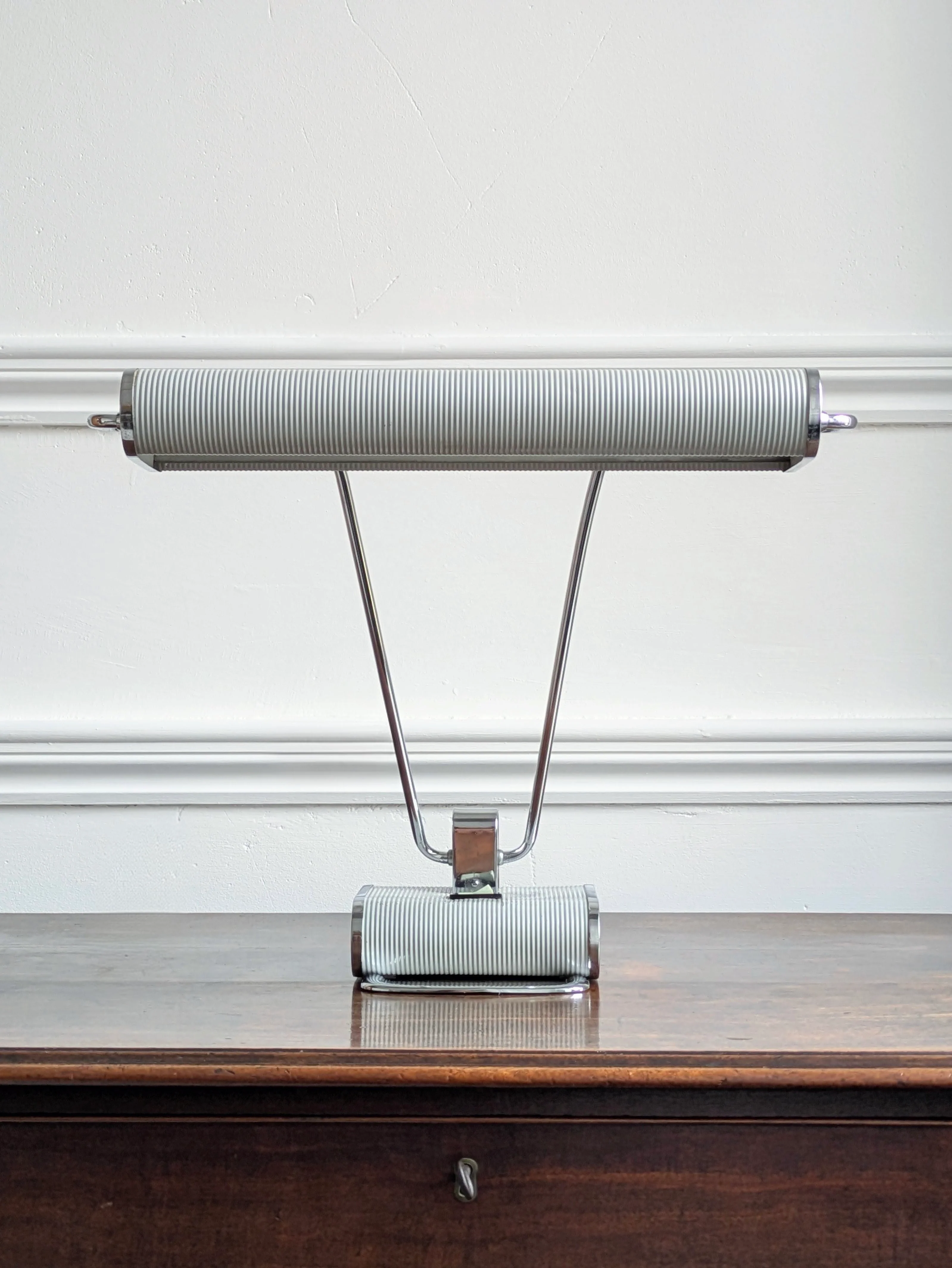 A No 71 Desk Lamp, Eileen Gray for Jumo - Image 11