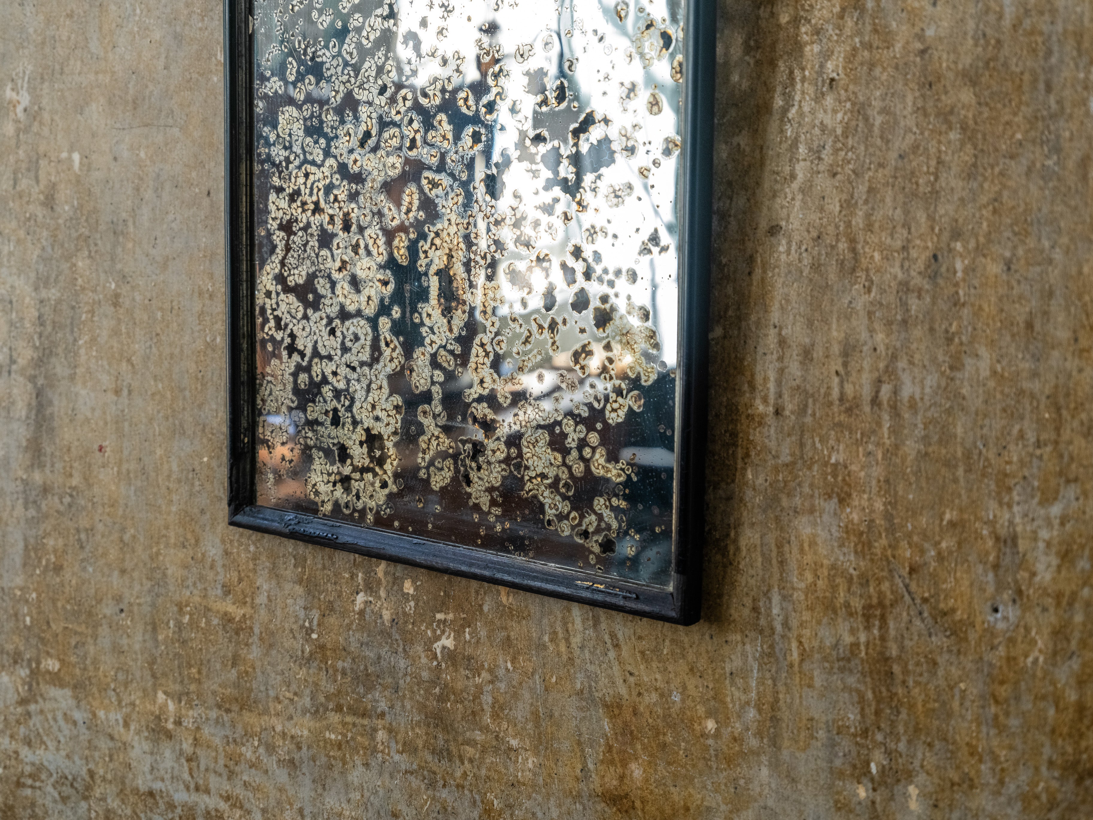 A Distressed 19th Century Wall Mirror - Image 4