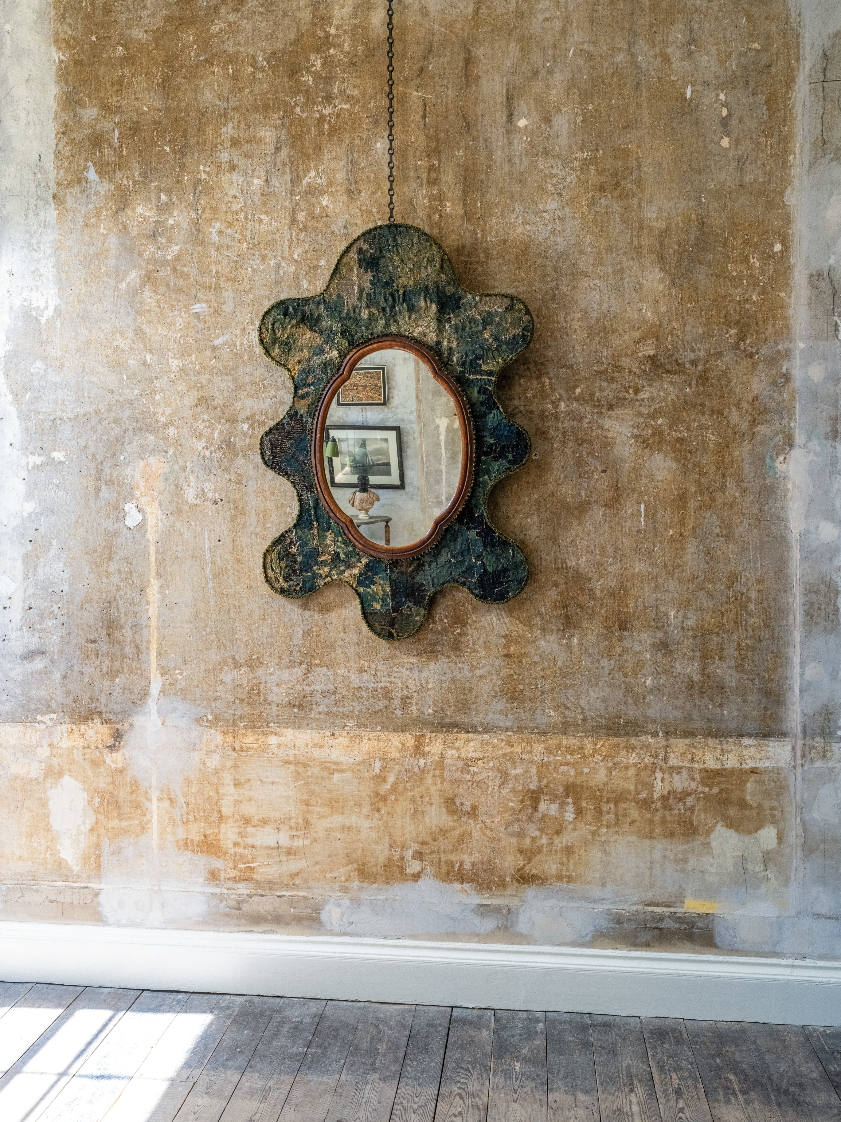 A Large Verdue Tapestrey Mirror - Image 6