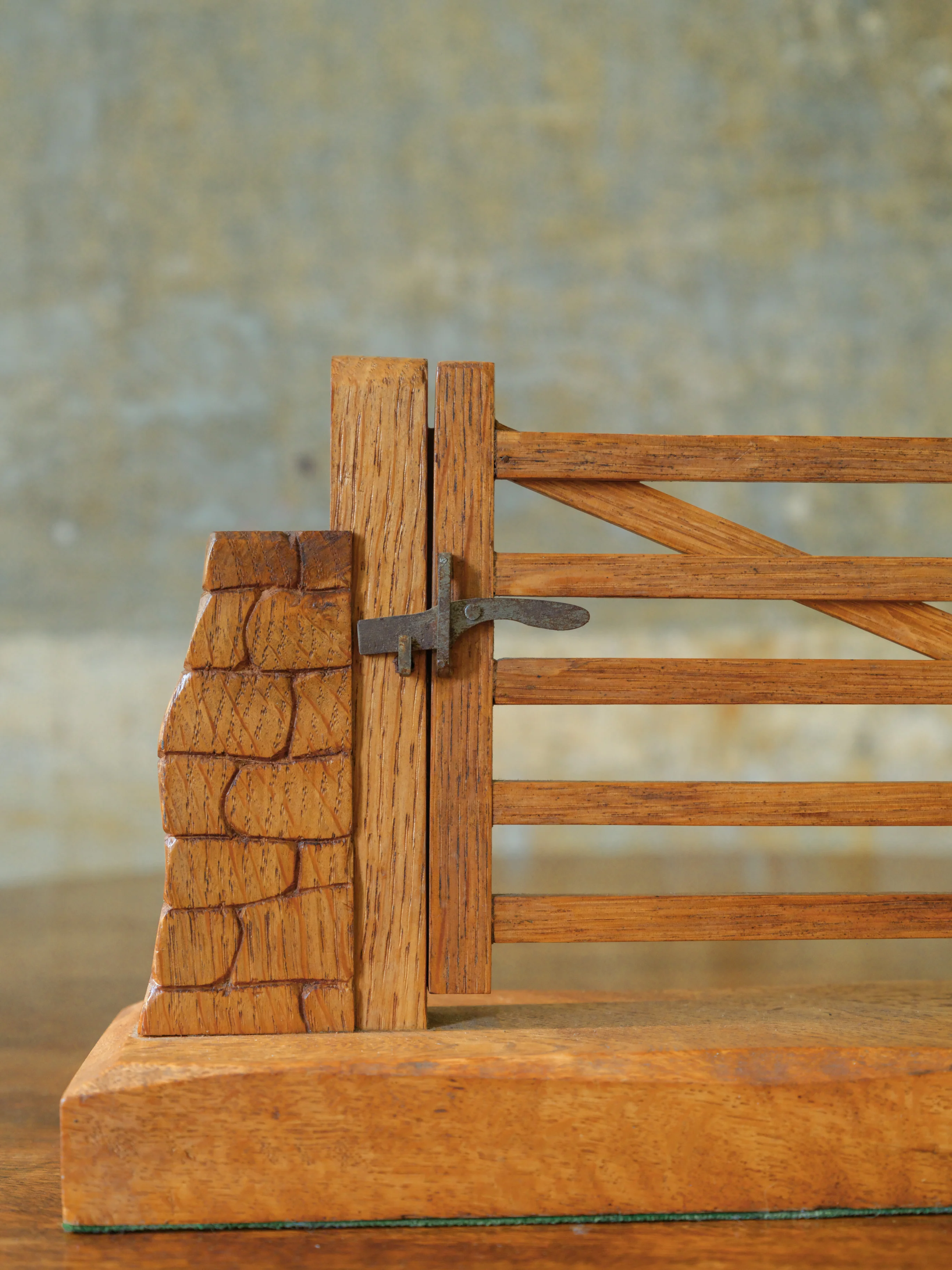 A Five Bar Gate Model - Image 2
