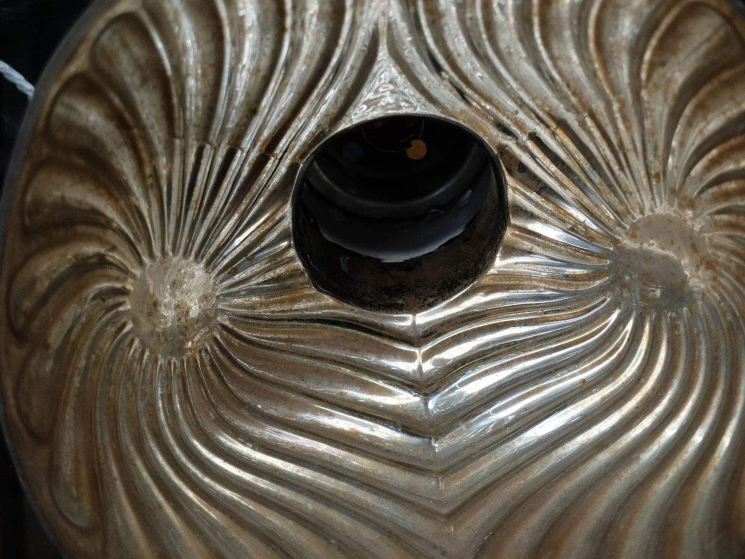 Gecoray Pendant - Image 4
