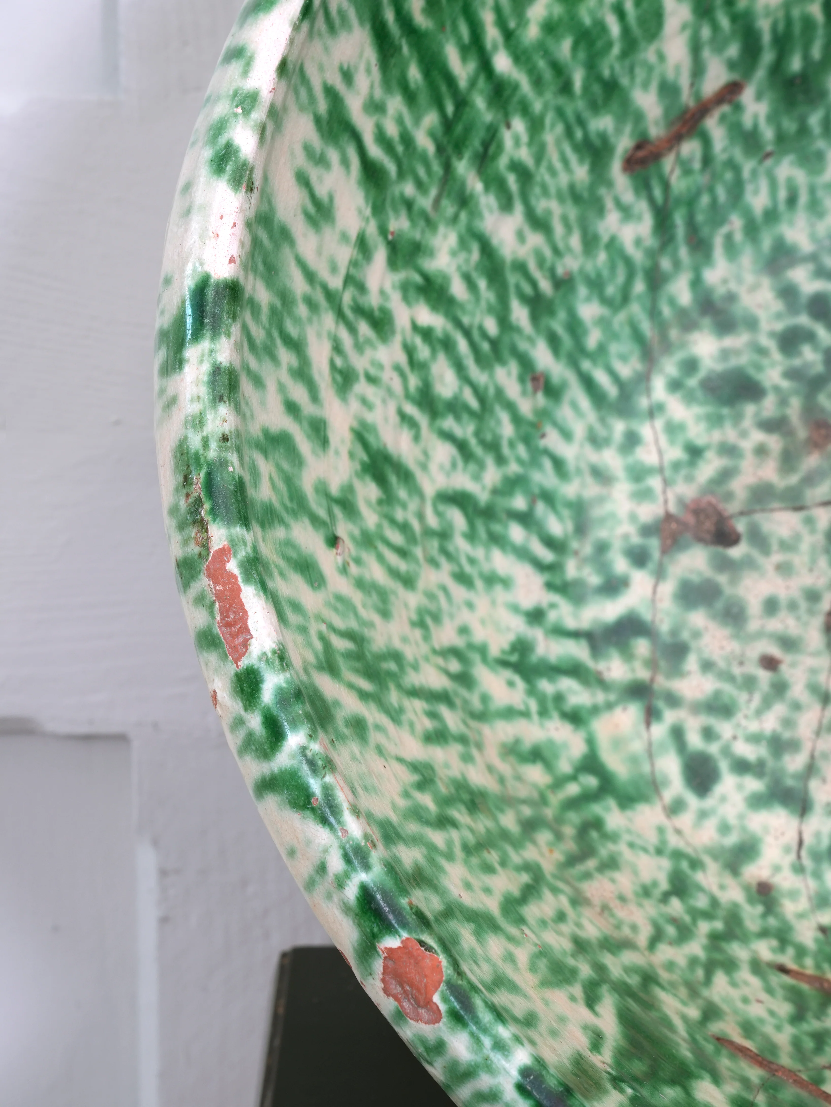 A Large Italian Schizzato Bowl - Image 4