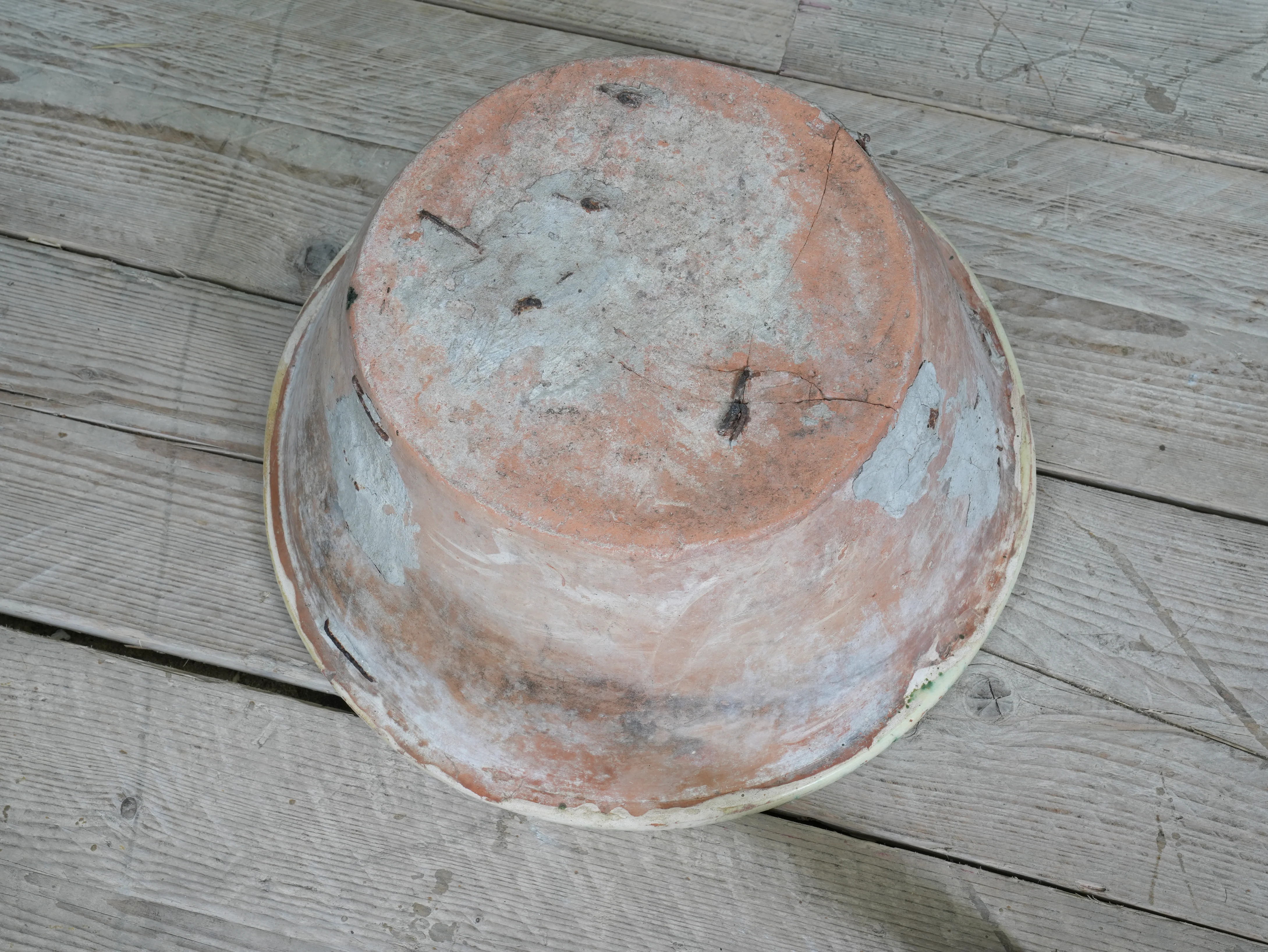 A Large Italian Schizzato Bowl - Image 8