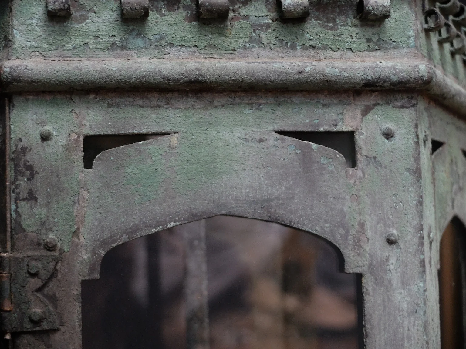 English Hall Lantern - Image 7