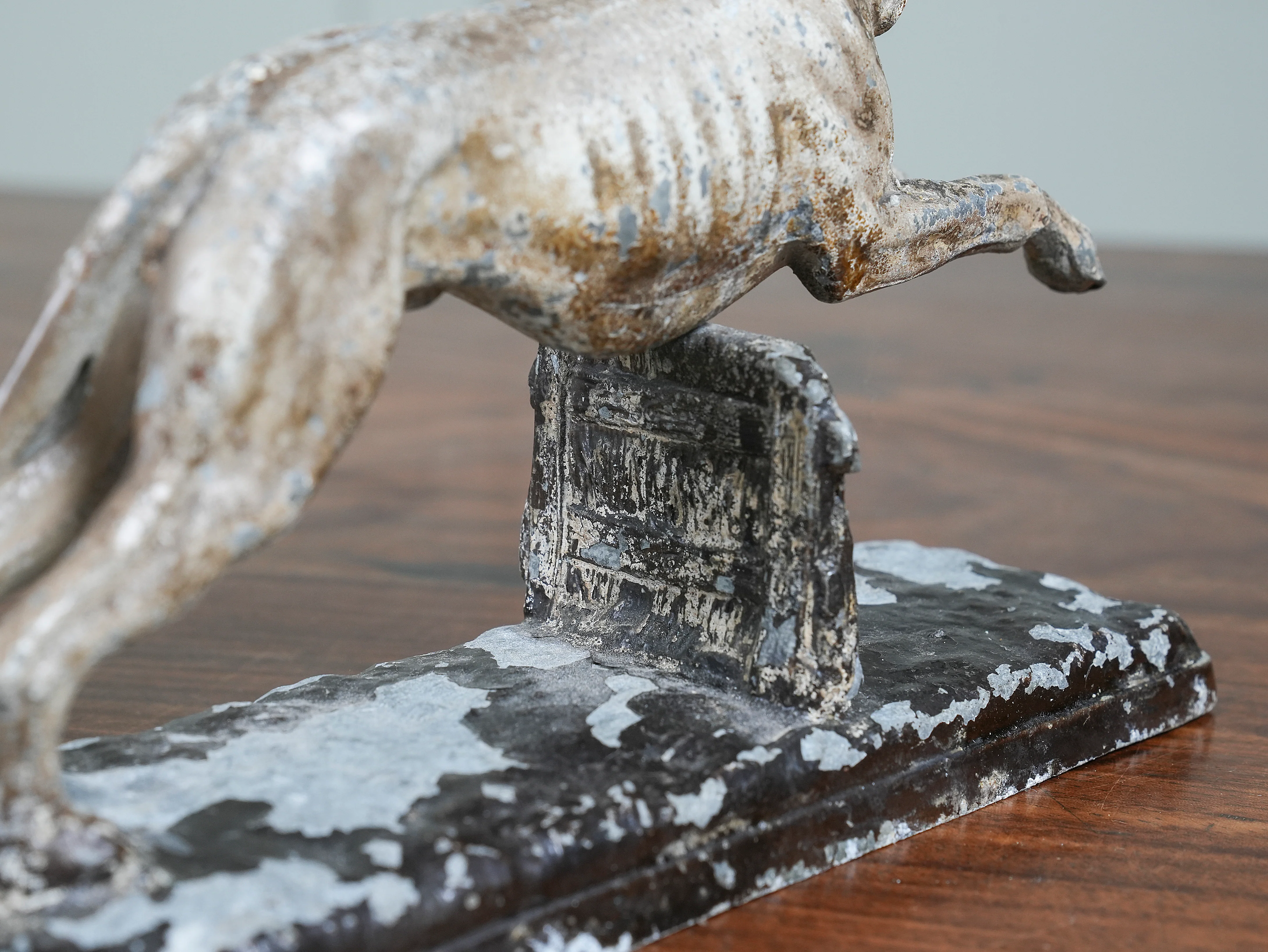 Greyhound - Image 7
