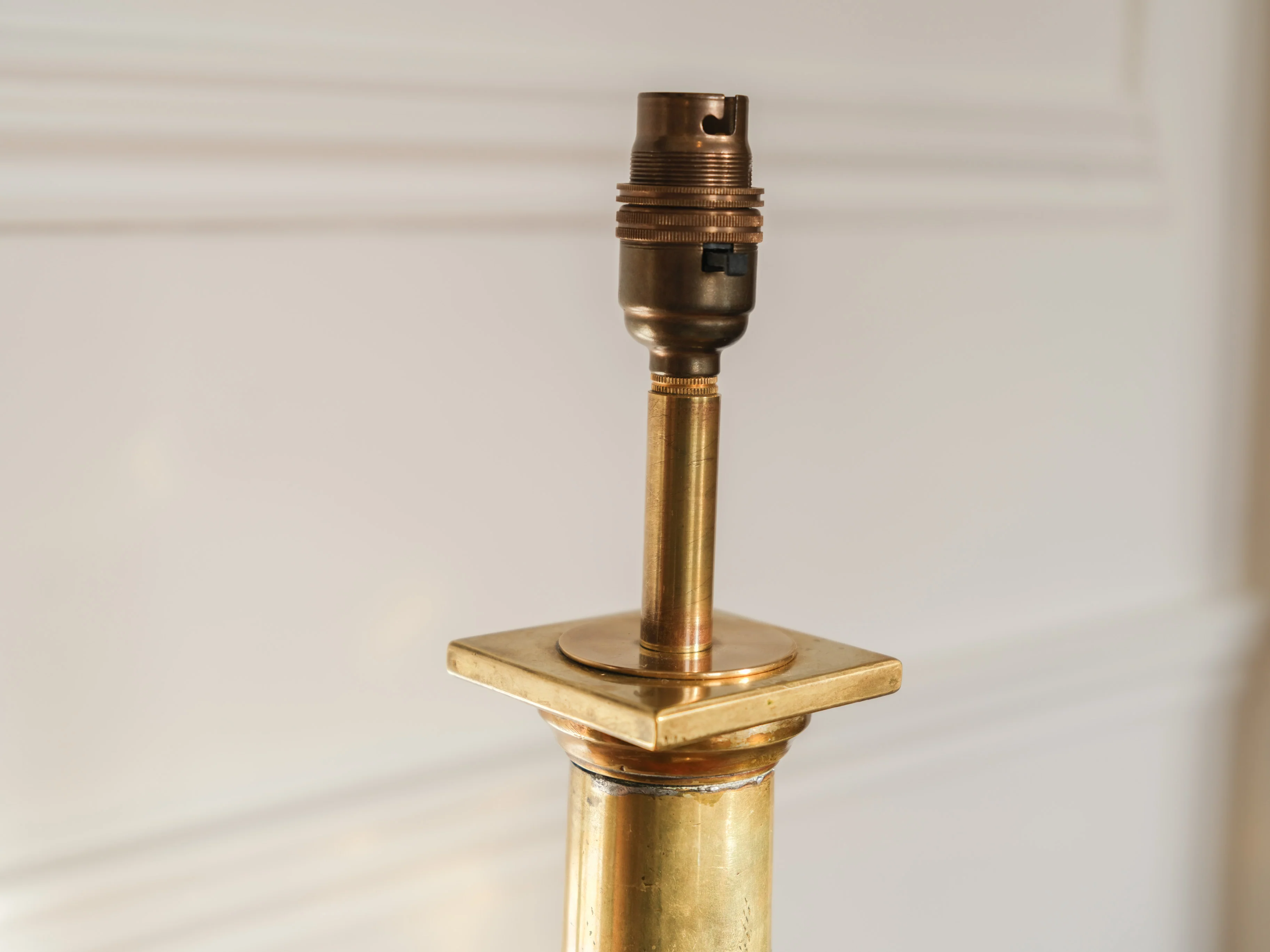 A 19th Century Brass Column Table Lamp - Image 4