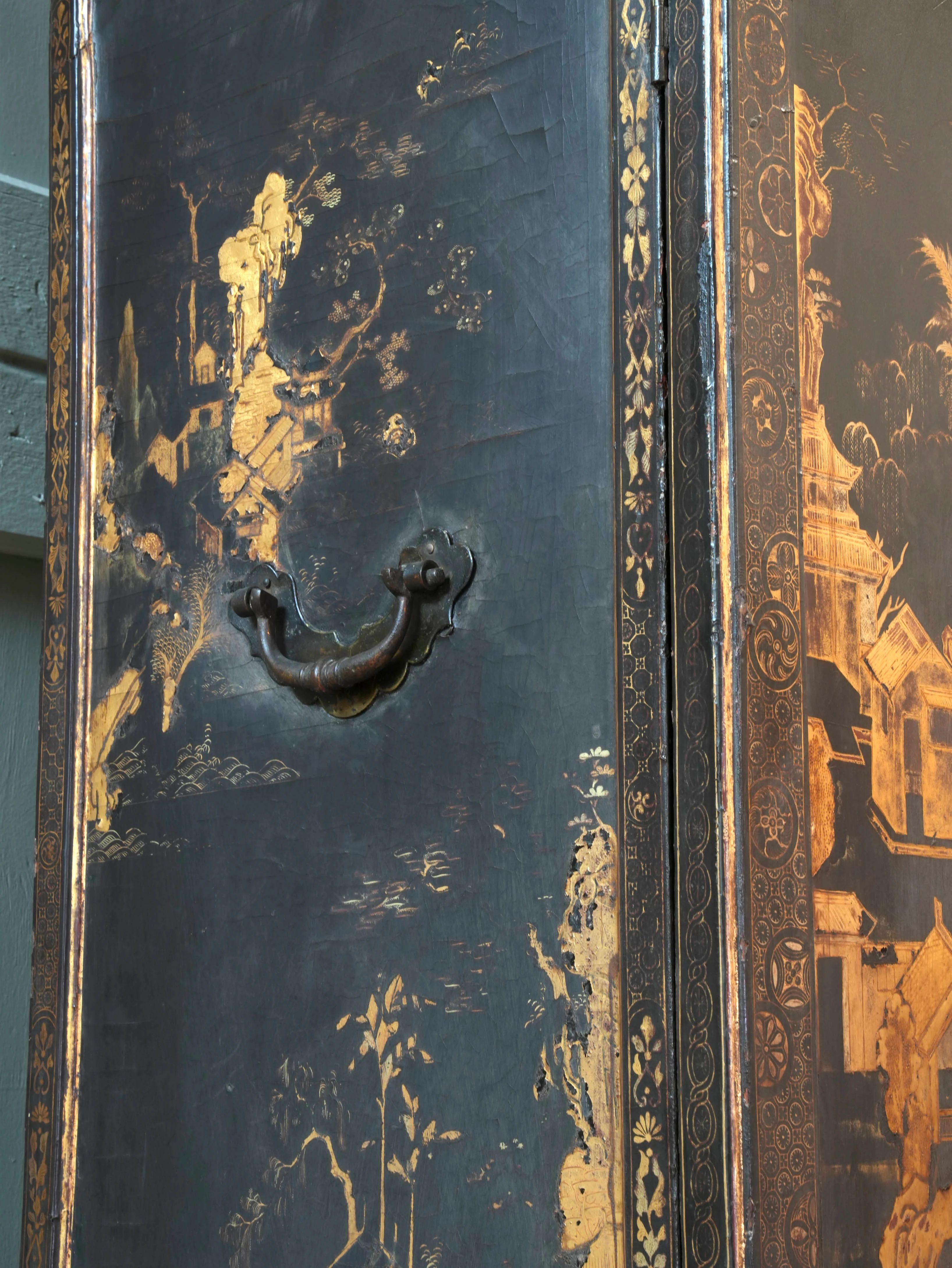 An 18th Century Chinese Export Bureau Cabinet - Image 17