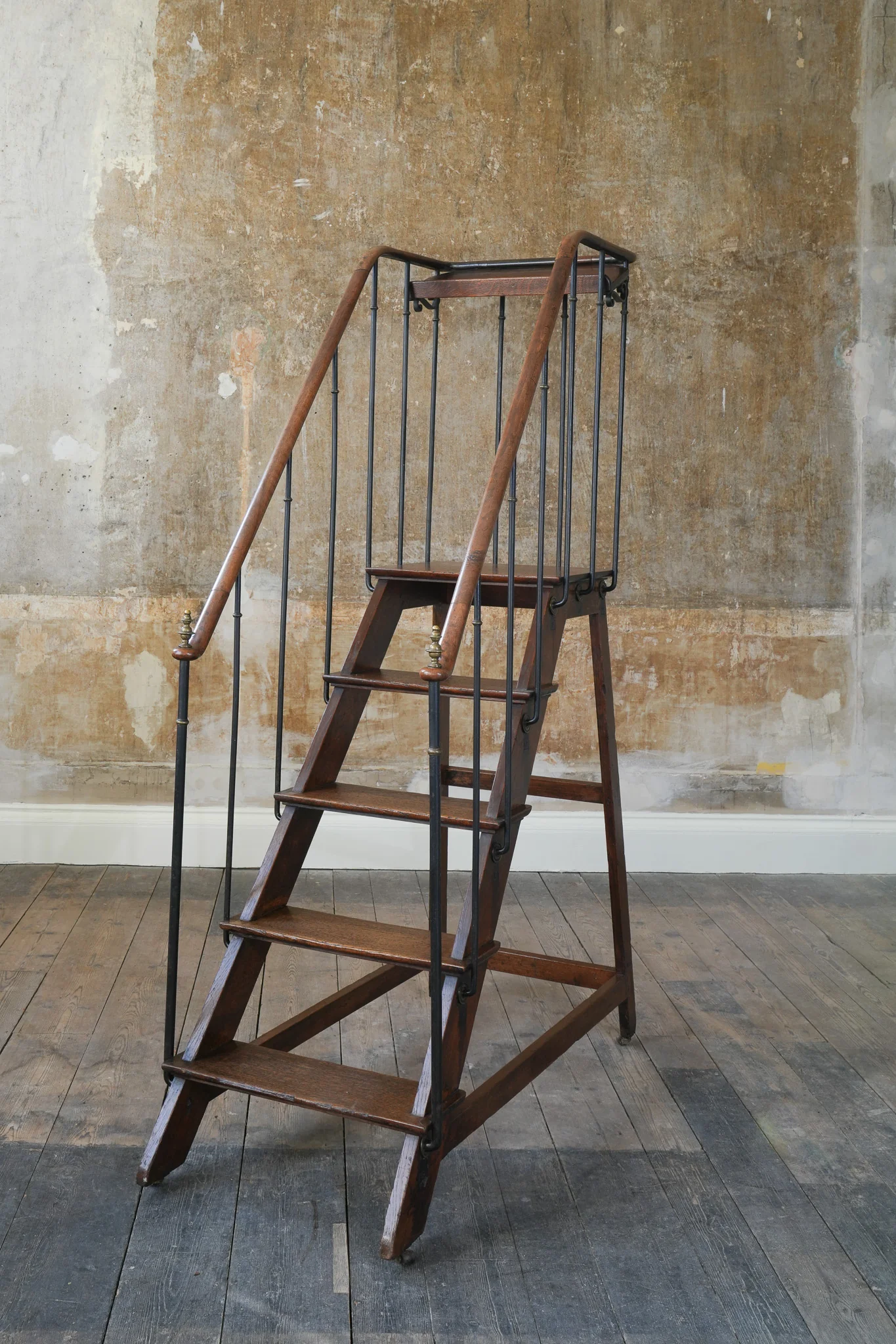 Regency Library Steps - Image 6