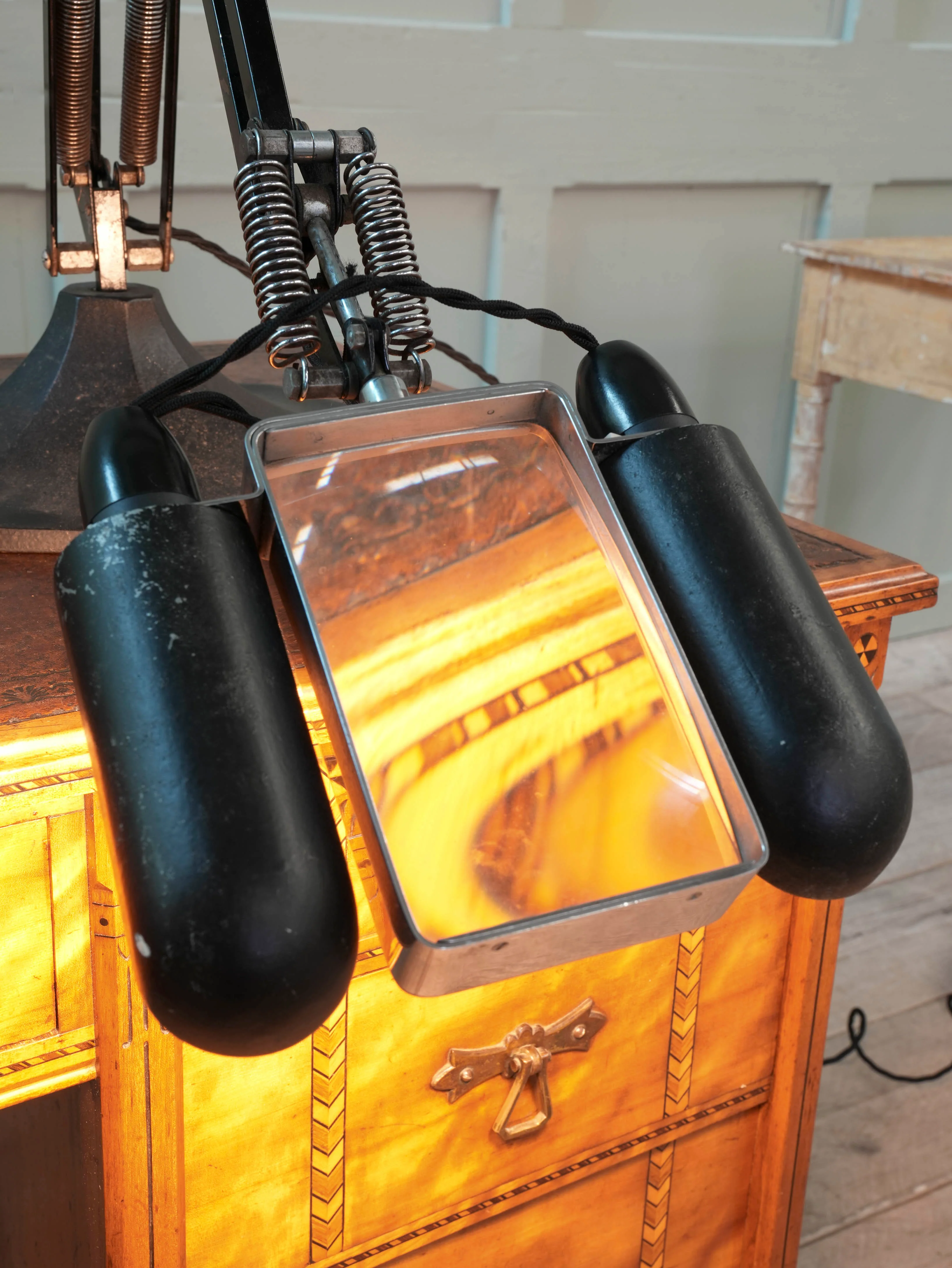 Anglepoise 1431 Magnifying Desk Lamp - Image 5
