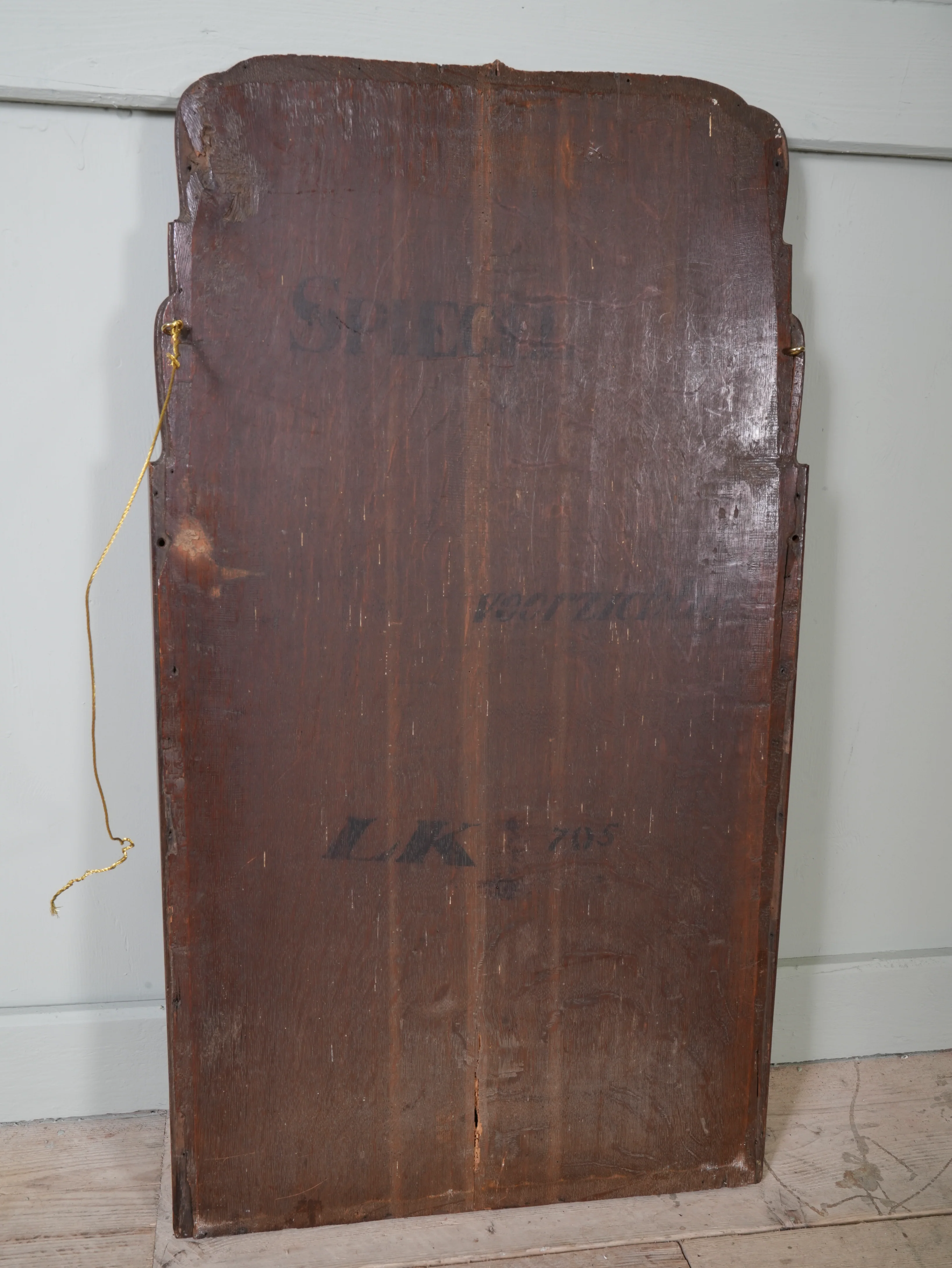 A Queen Anne Mahogany Pier Mirror - Image 9