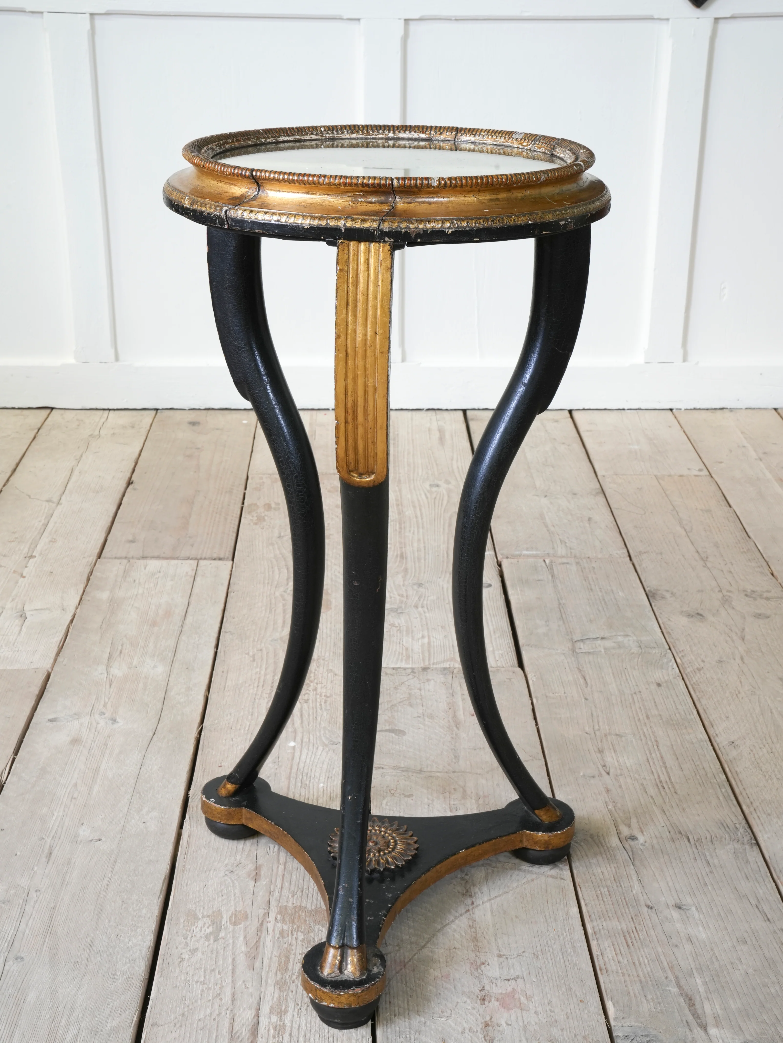 An Early 19th Century Gueridon - Image 12