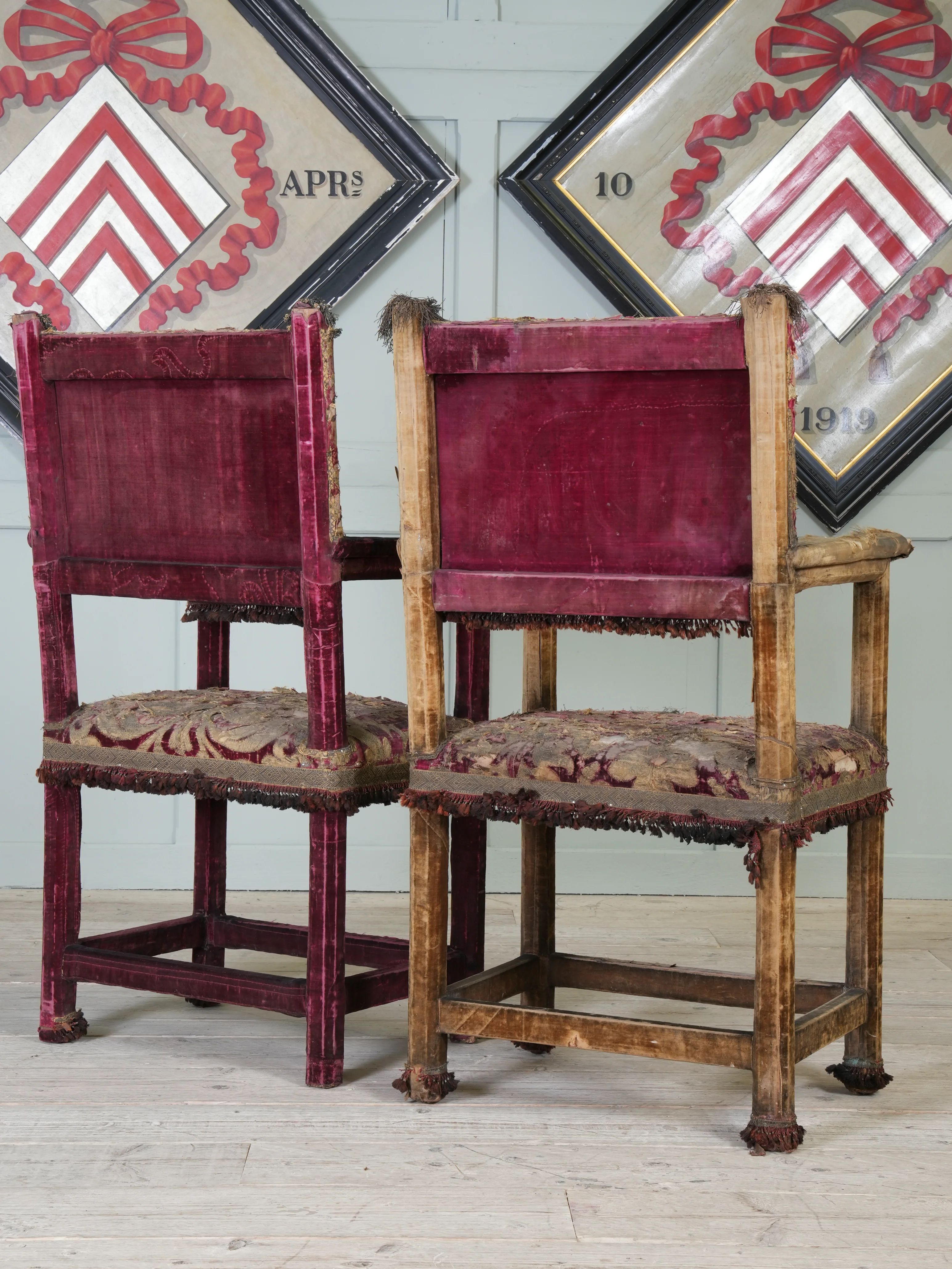 A Pair of Velvet Chairs in the manner of Lenygon & Sons - Image 12