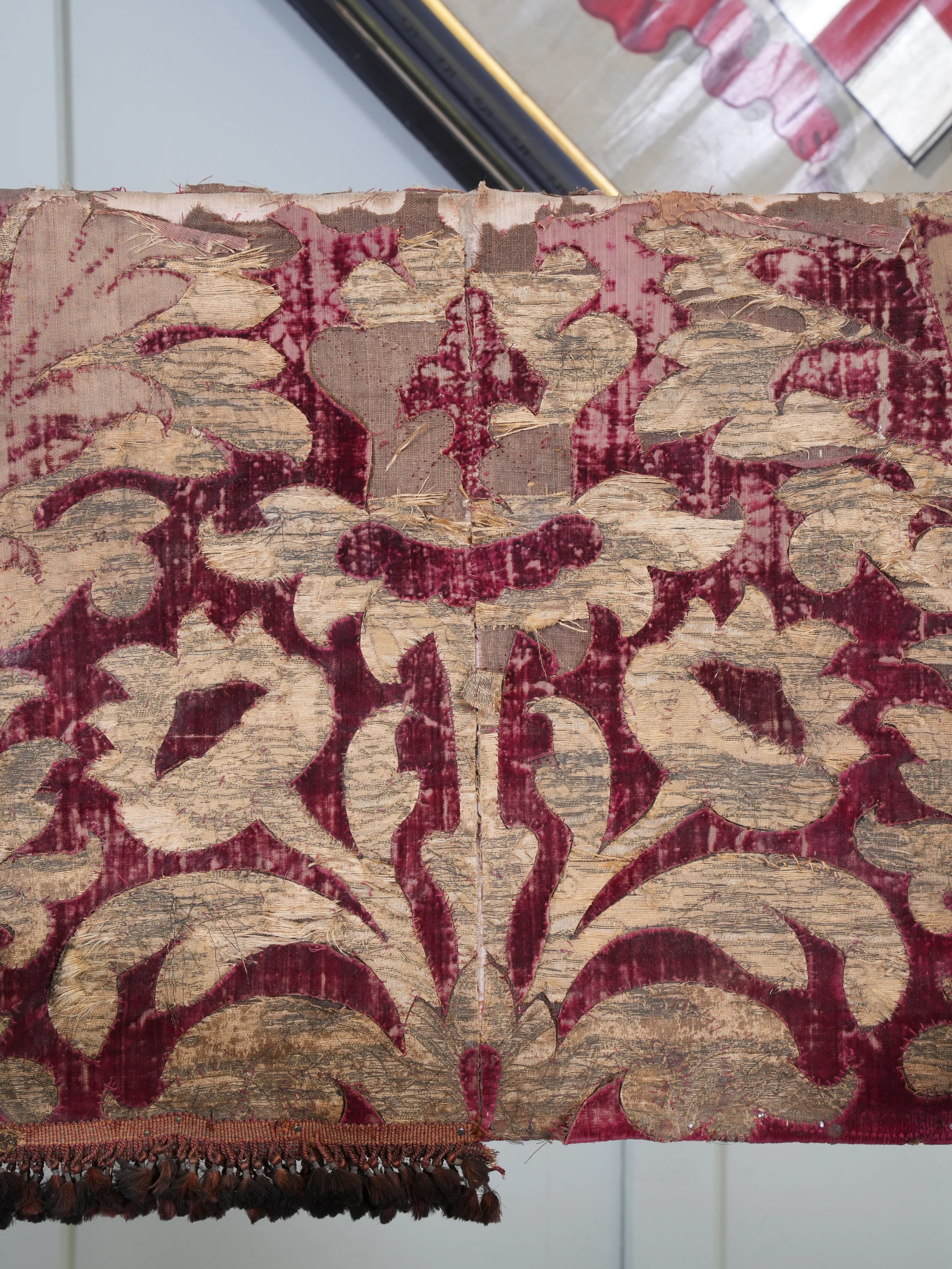 A Pair of Velvet Chairs in the manner of Lenygon & Sons - Image 7