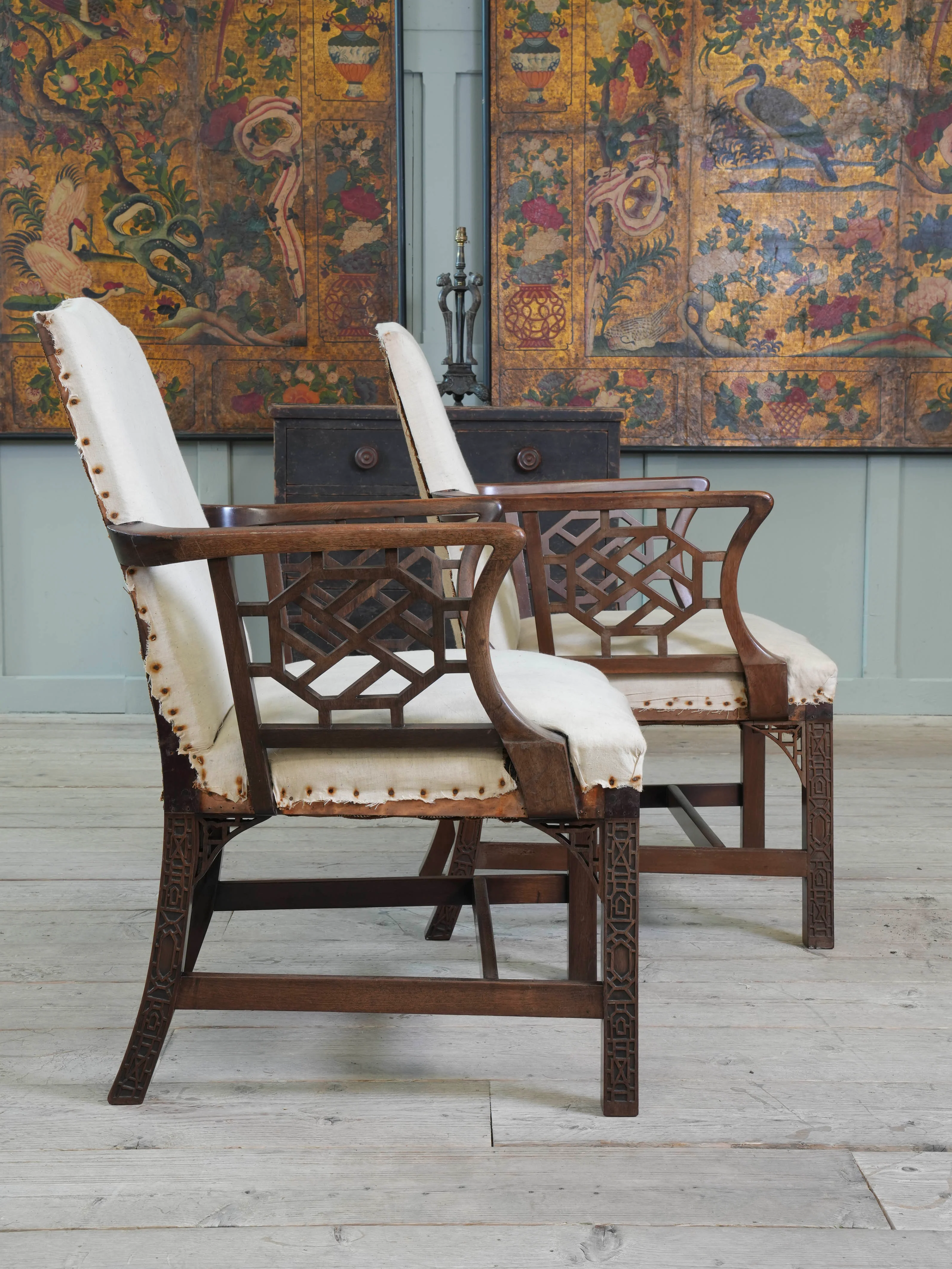 A Pair of Marsh-Jones & Cribb Chinese Chippendale Armchairs - Image 10