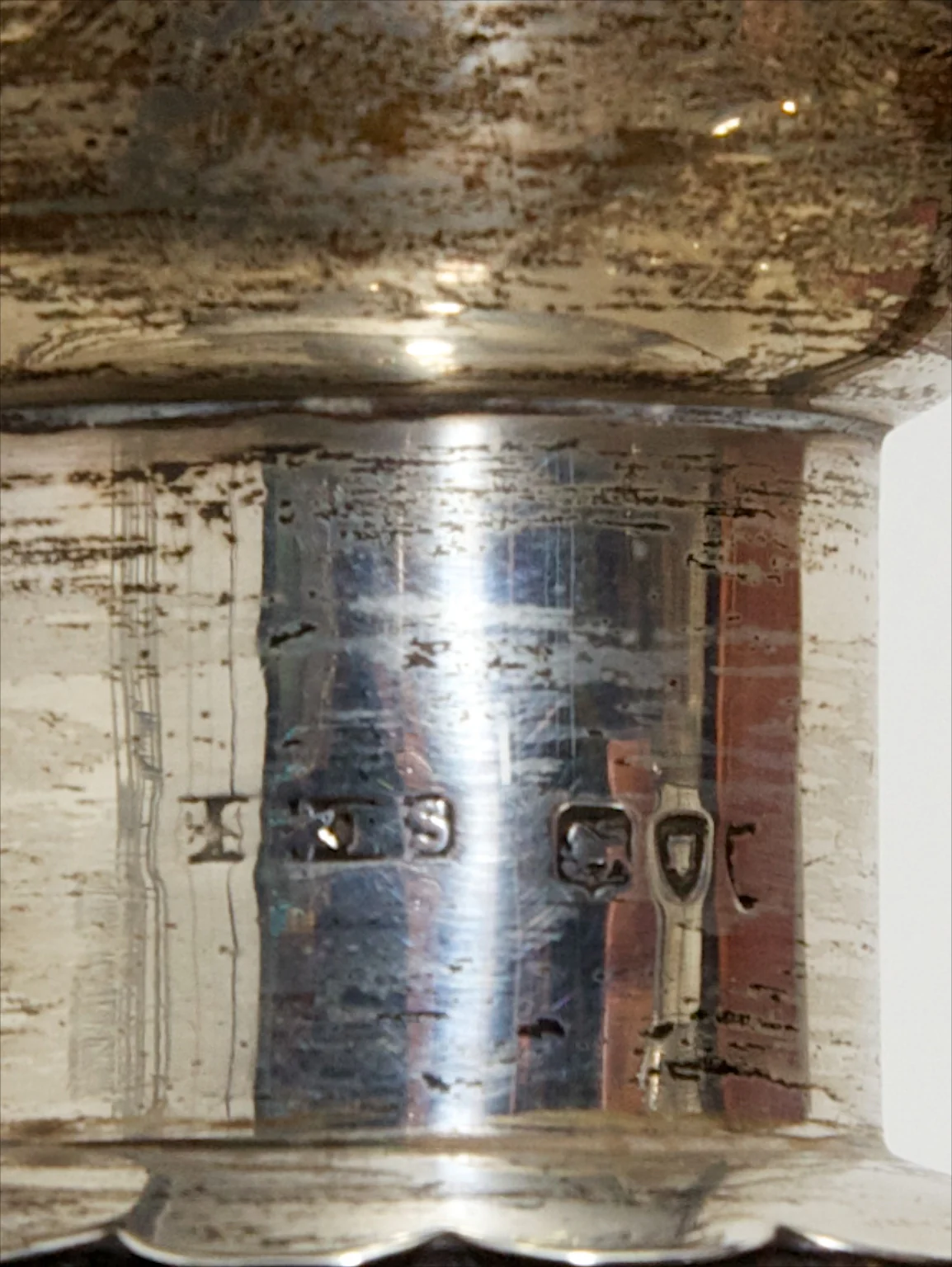 A Pair of Glug Glug Decanters - Image 4