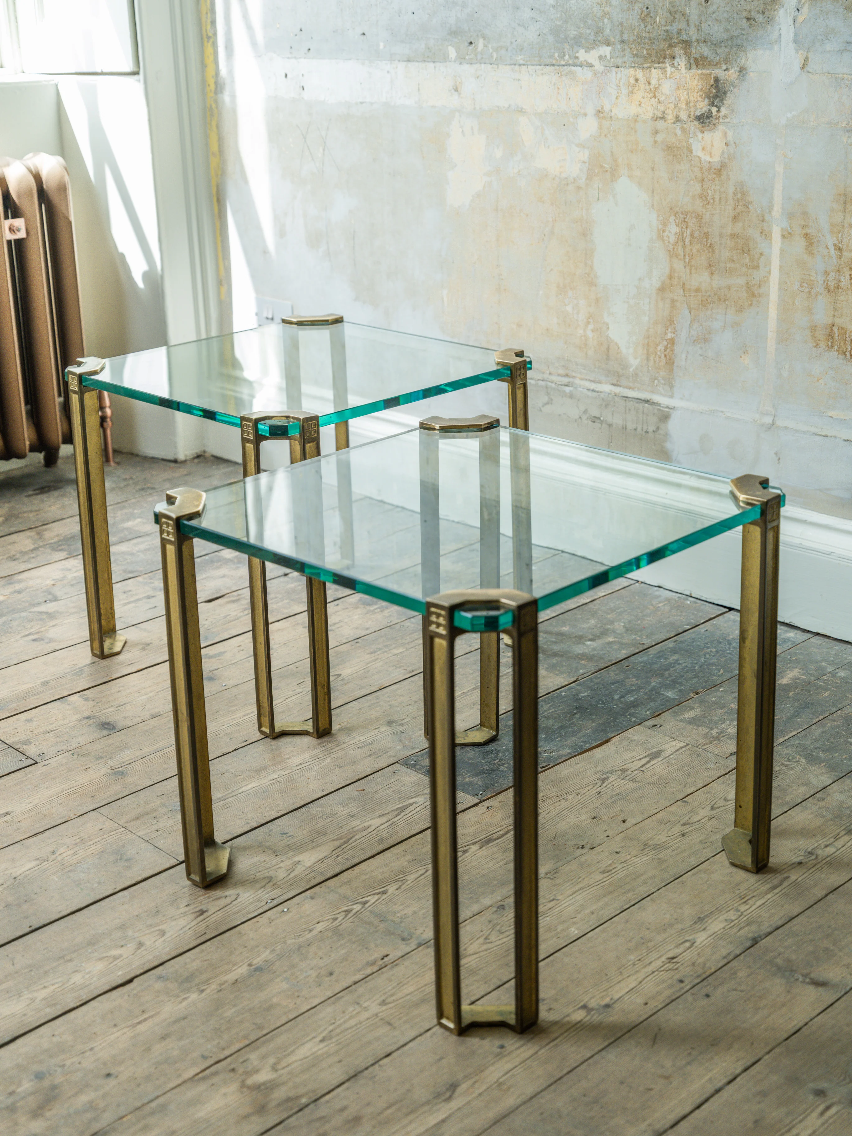 A pair of Peter Ghyczy Side Tables - Image 3