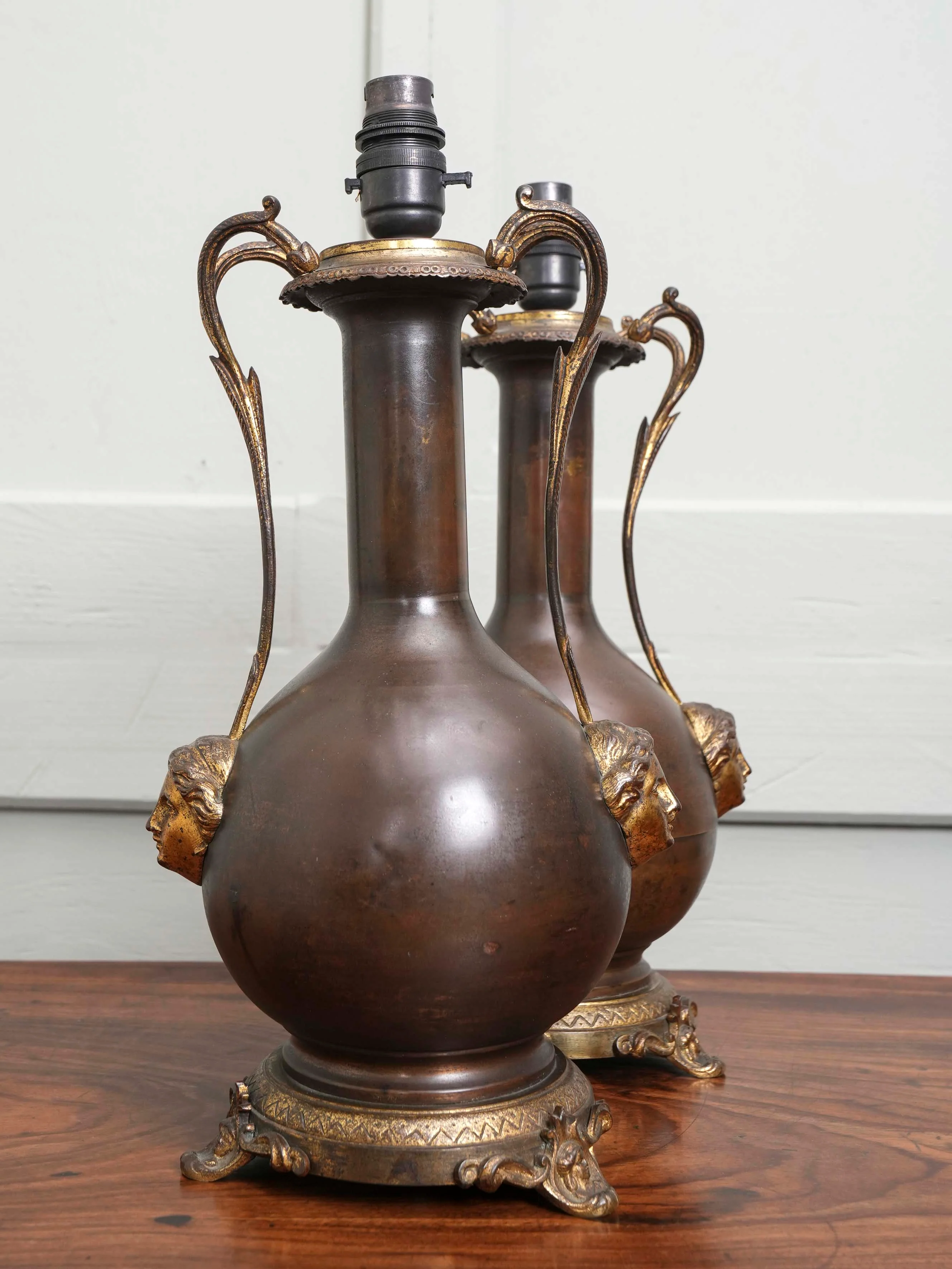 A Pair of Twin Handled Copper Vase Table Lamps - Image 8