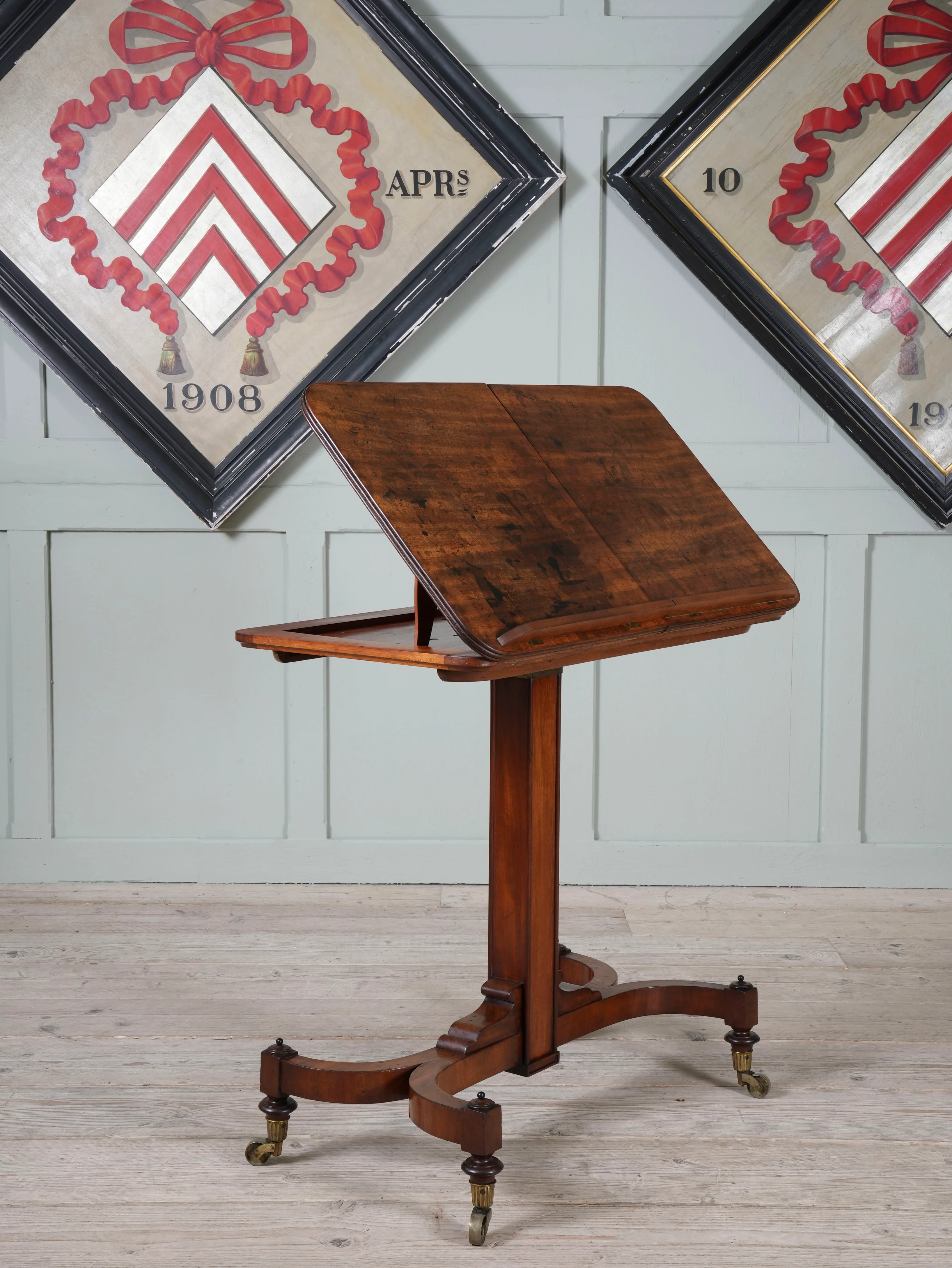 A Regency Mahogany Reading Table - Image 3