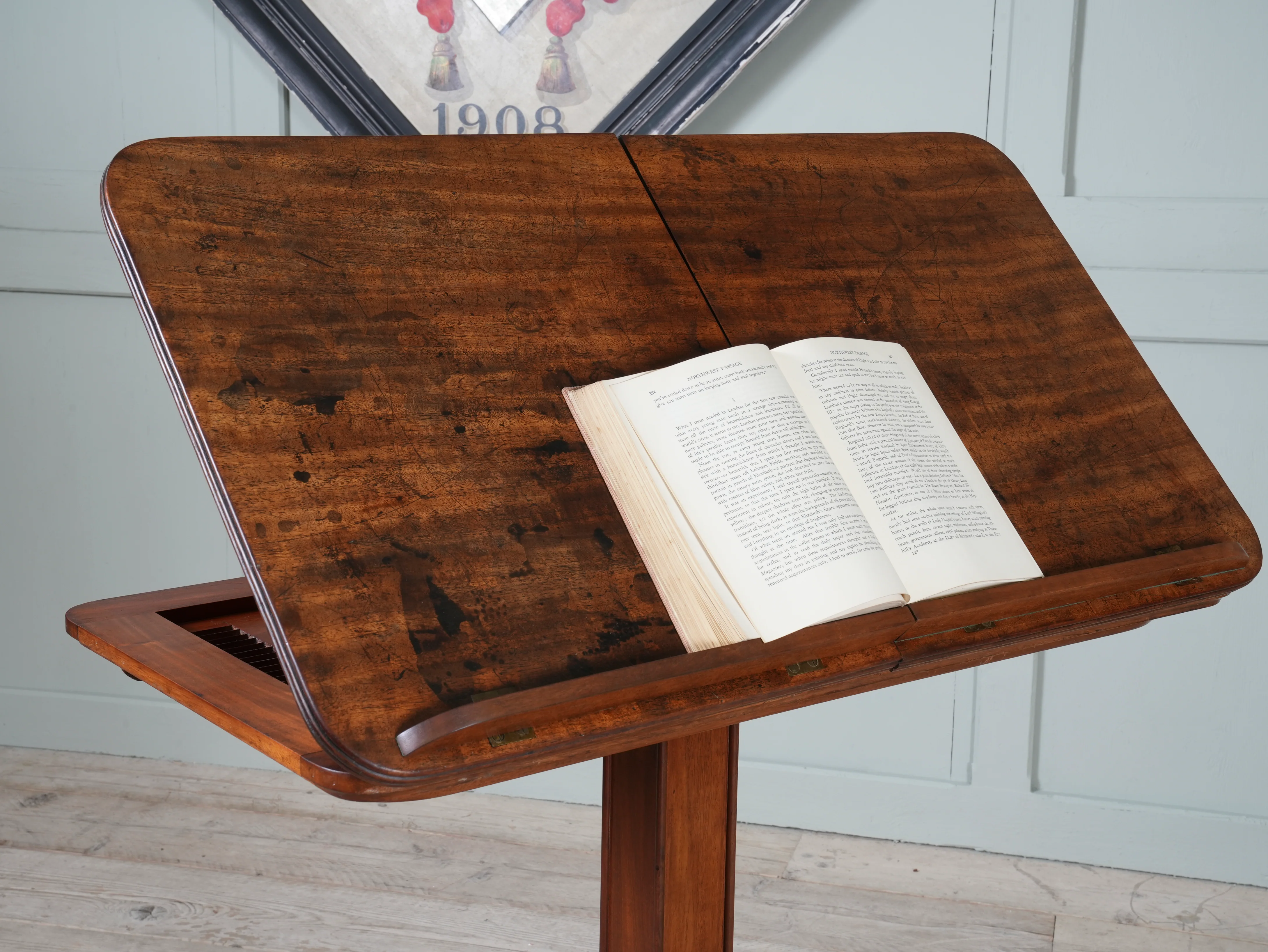 A Regency Mahogany Reading Table - Image 5
