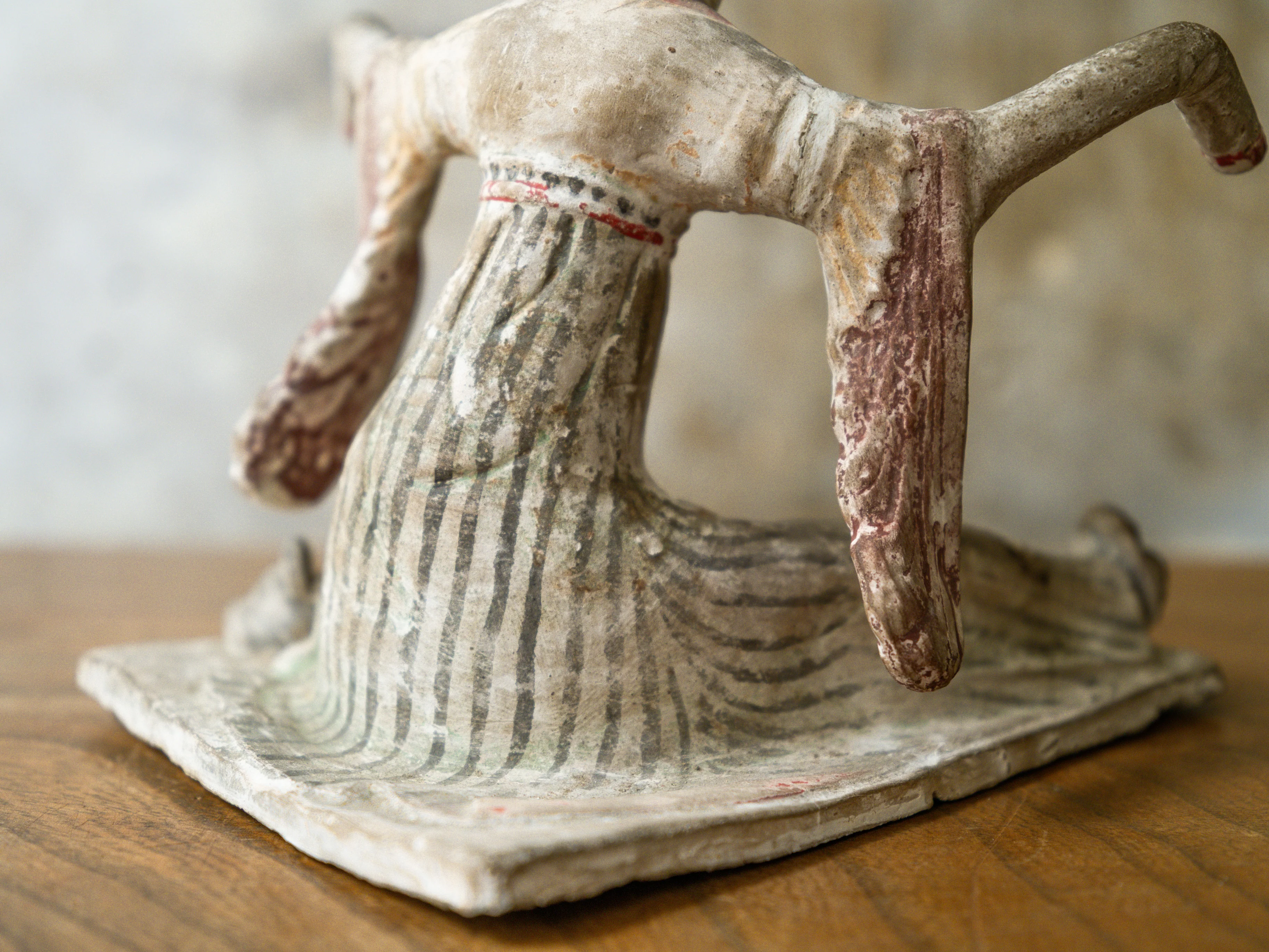 A Tang Dynasty Dancing Tomb Figure - Image 10