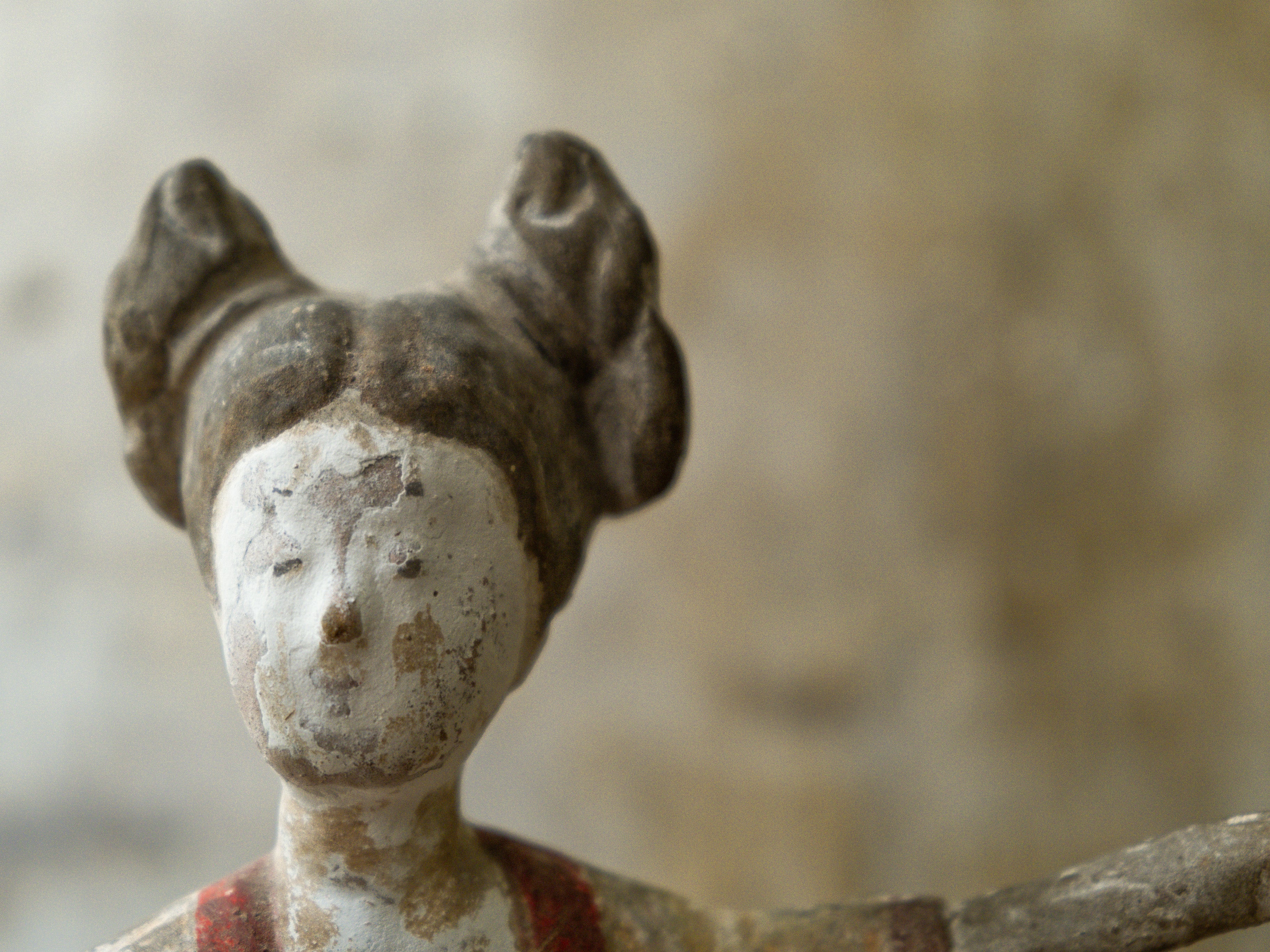 A Tang Dynasty Dancing Tomb Figure - Image 12