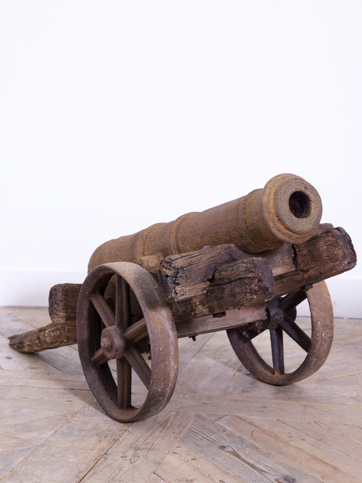 A pair of Lawn Cannons - Image 13