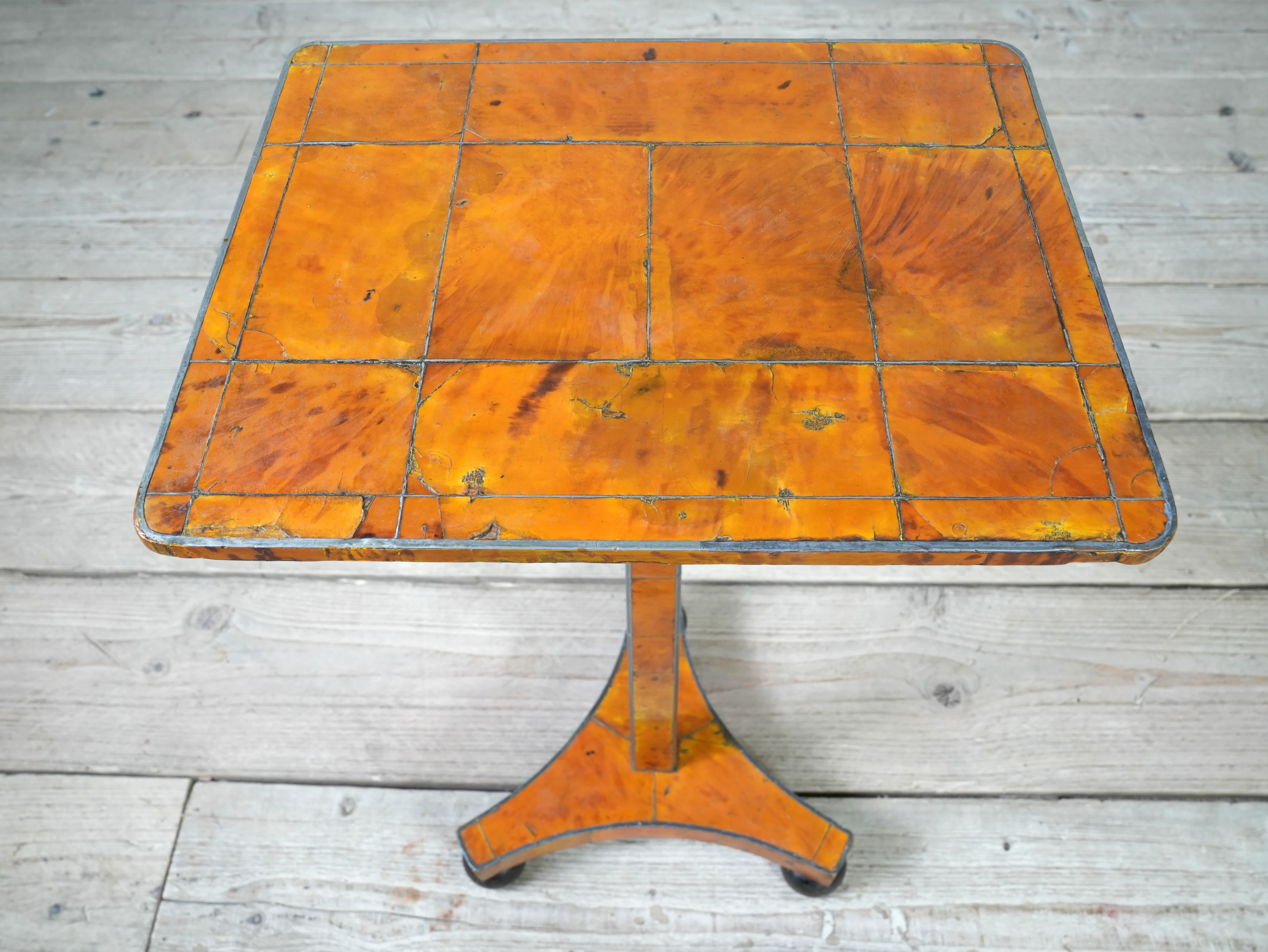 A Regency Tortoiseshell & Pewter Occasional Table - Image 10
