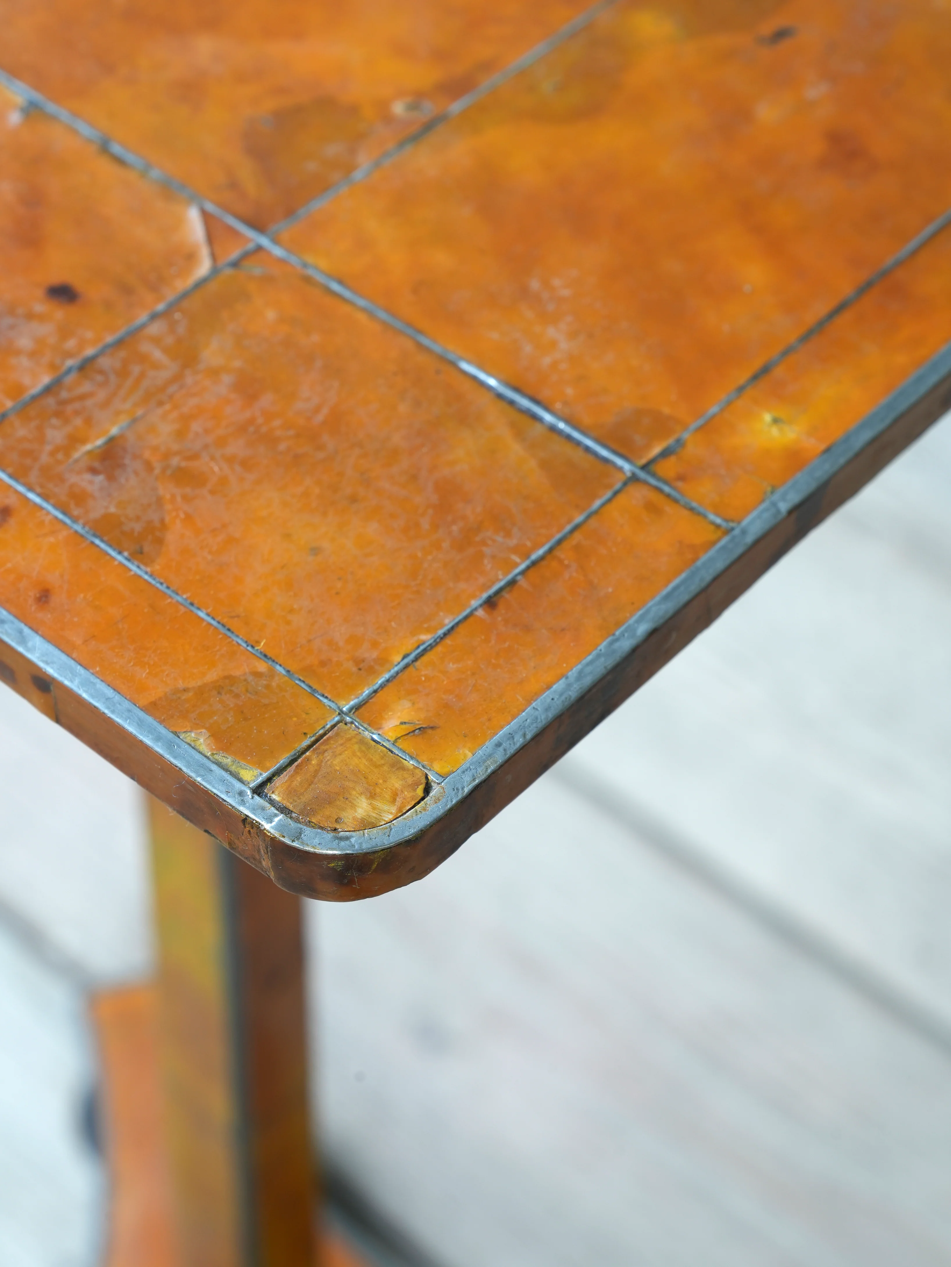 A Regency Tortoiseshell & Pewter Occasional Table - Image 6