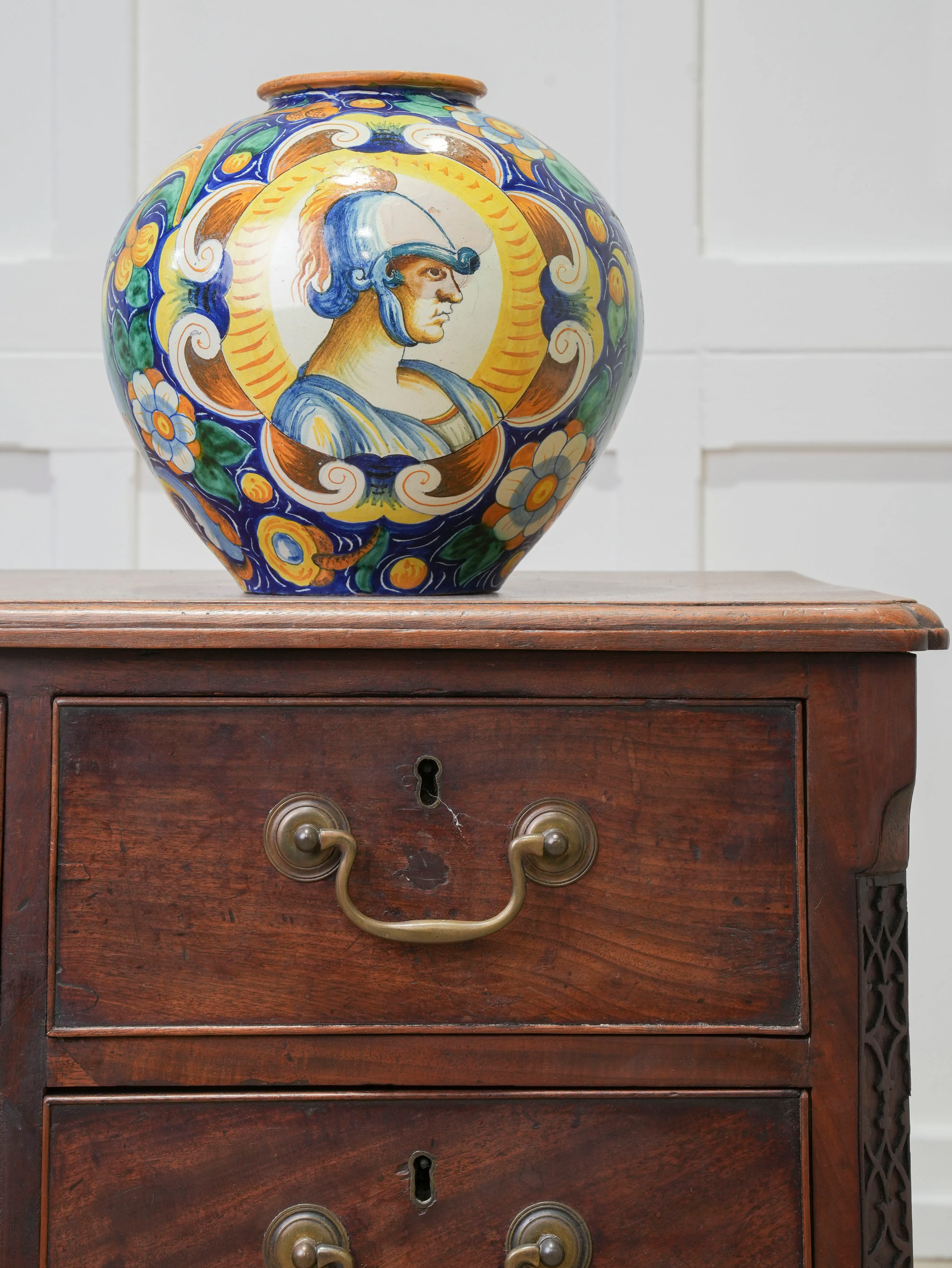 A 19th Century Venetian Majolica Pharmacy Vase - Image 12